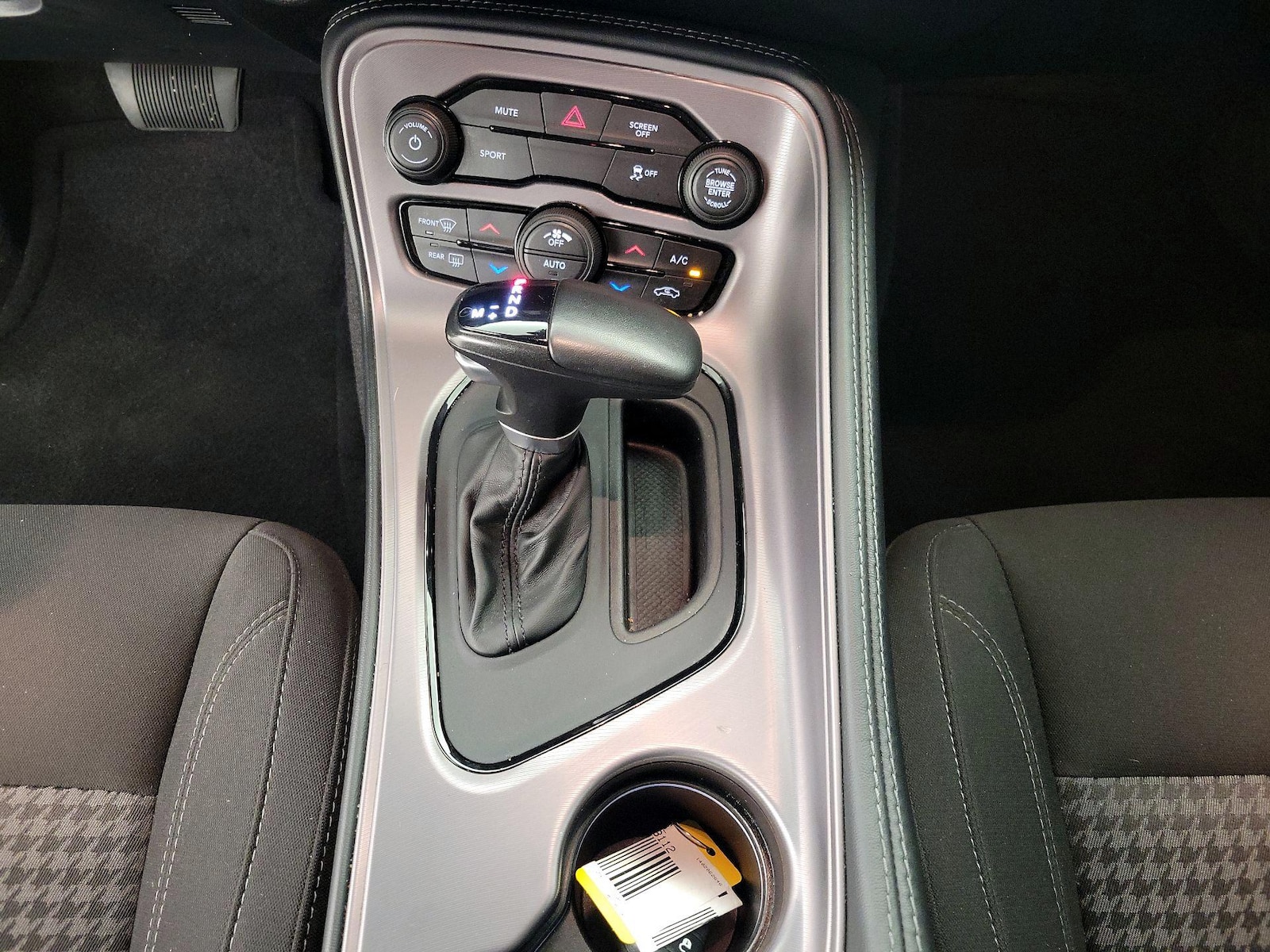 2023 Dodge Challenger SXT - Photo 18