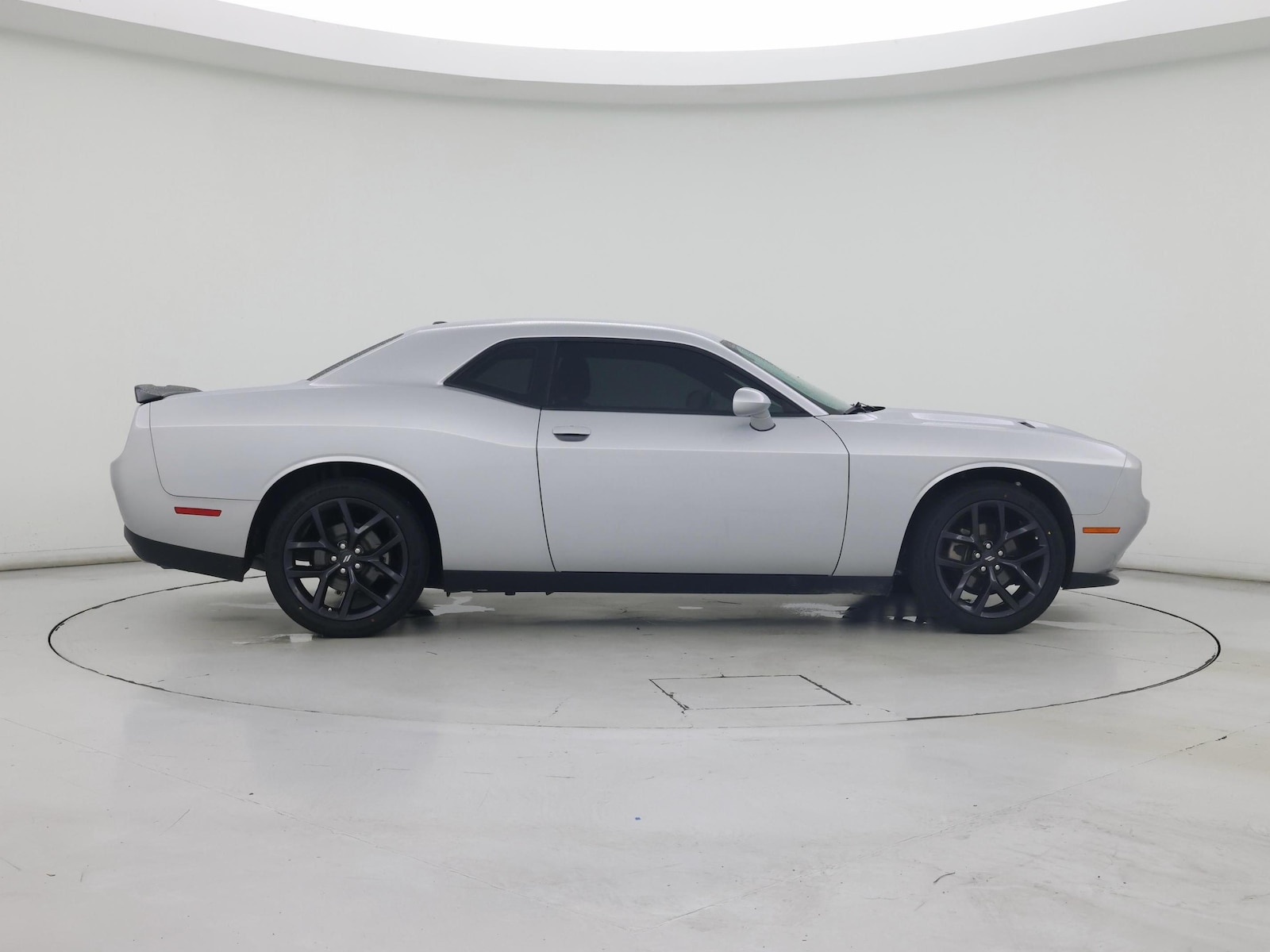 2023 Dodge Challenger SXT - Photo 8