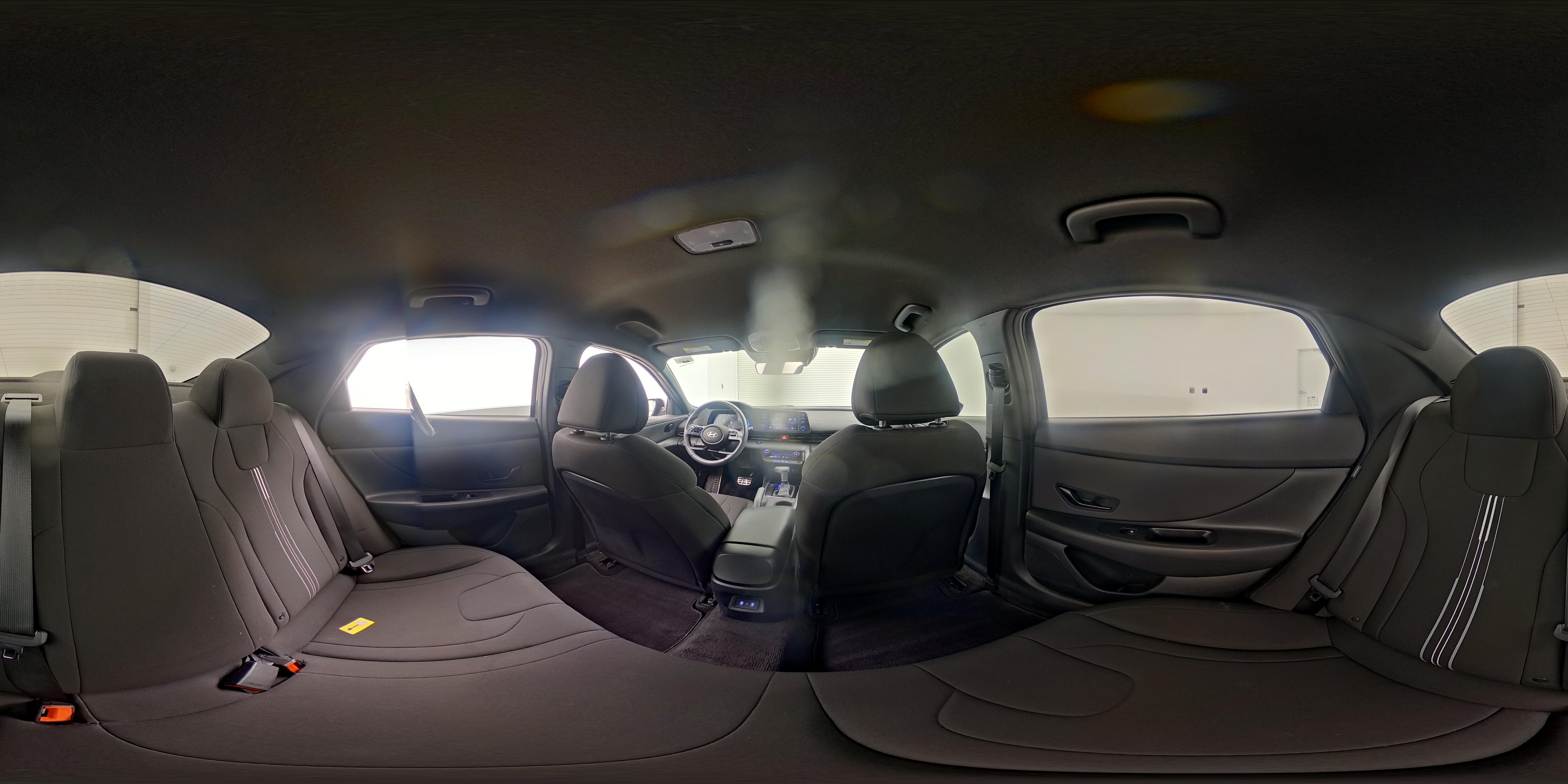 2025 Hyundai Elantra SEL - Photo 25