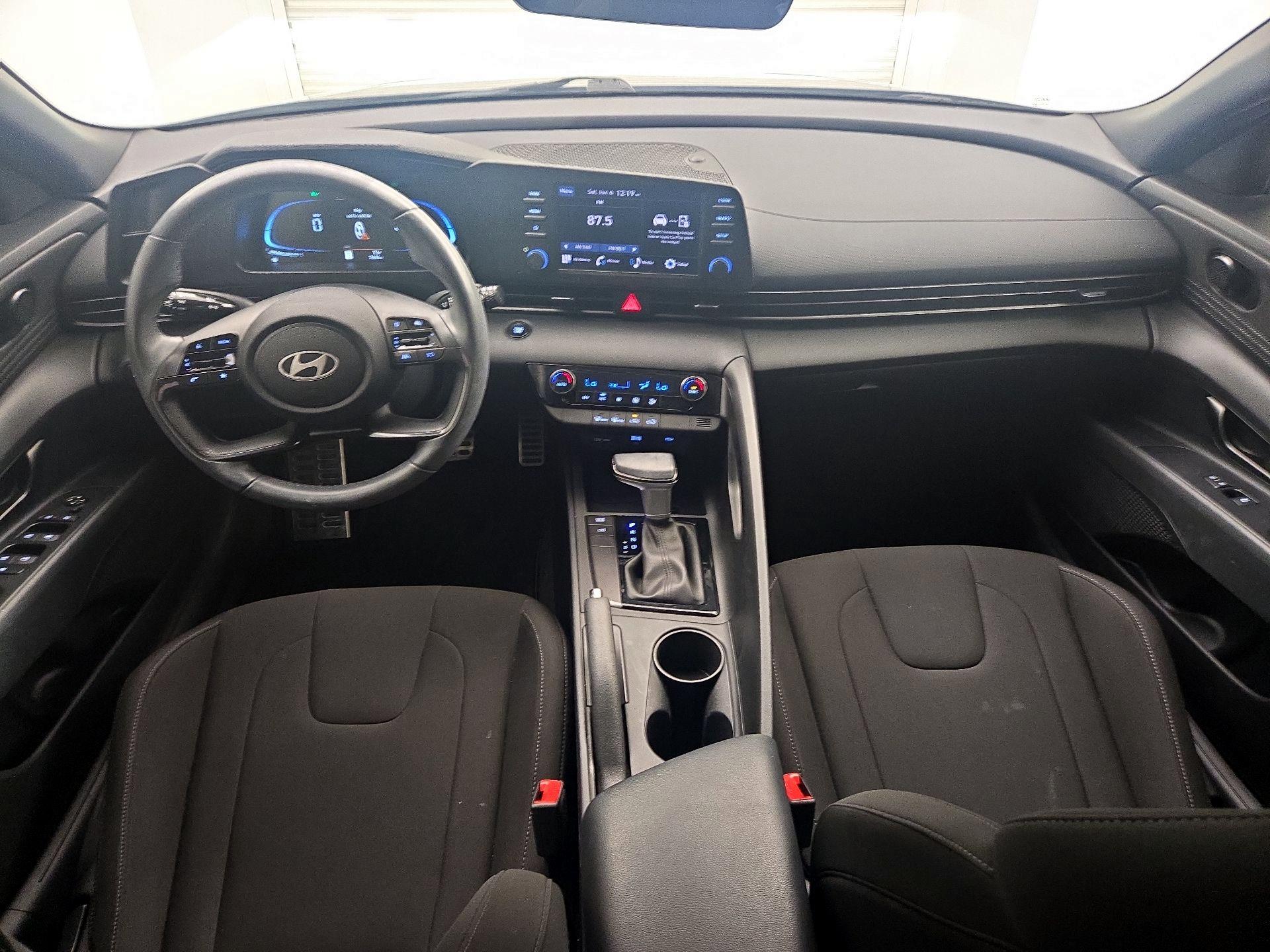 Thumbnail: 2025 Hyundai Elantra - 9