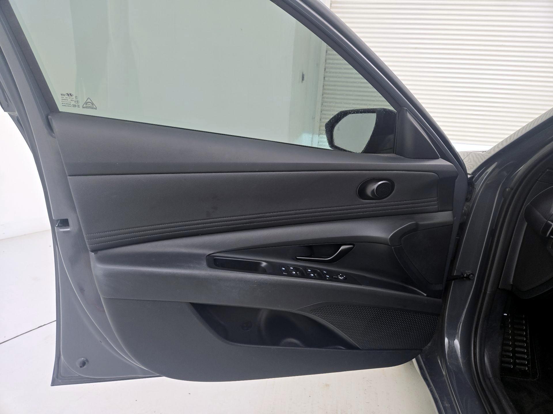 Thumbnail: 2025 Hyundai Elantra - 12