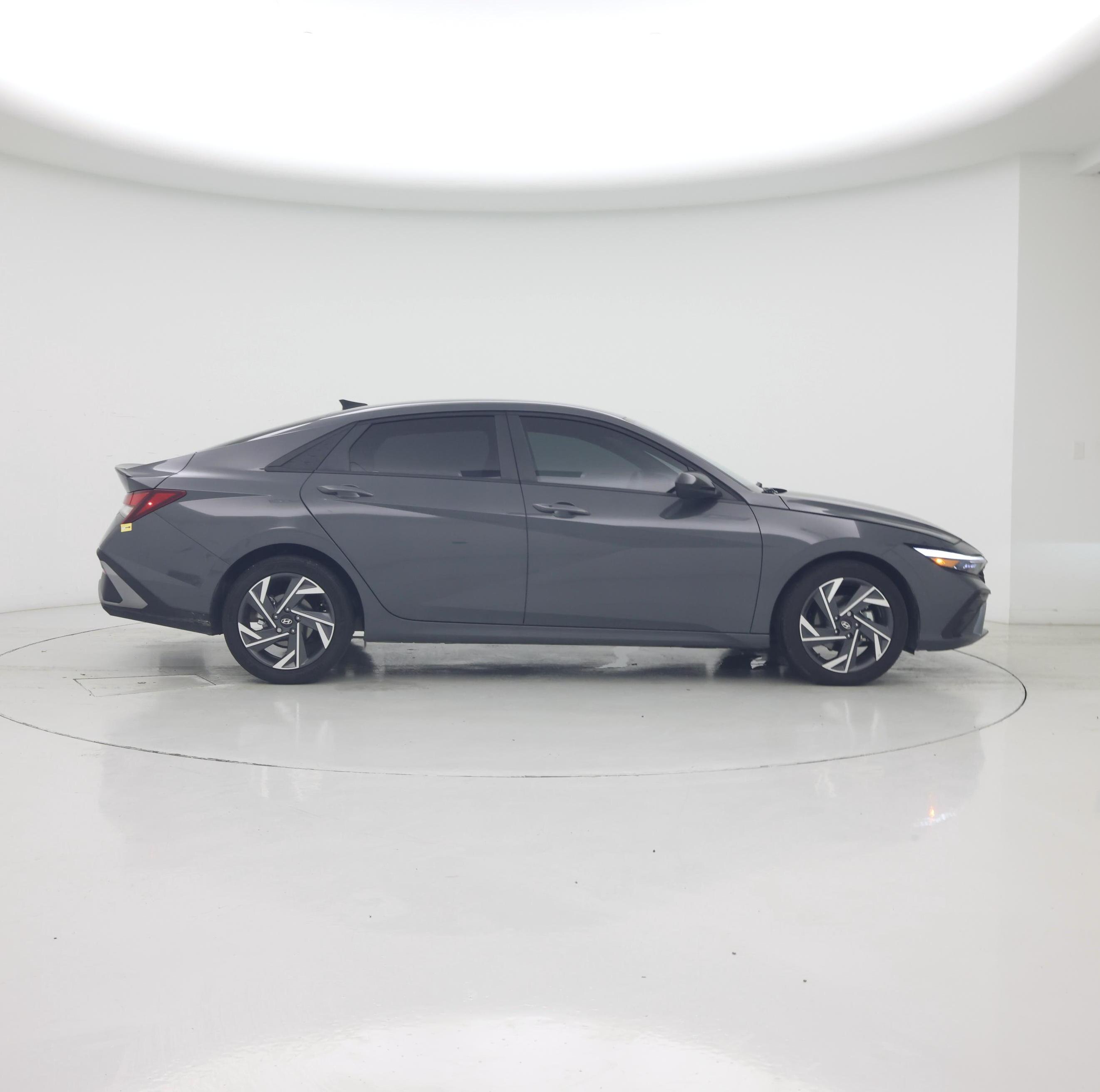 Thumbnail: 2025 Hyundai Elantra - 8