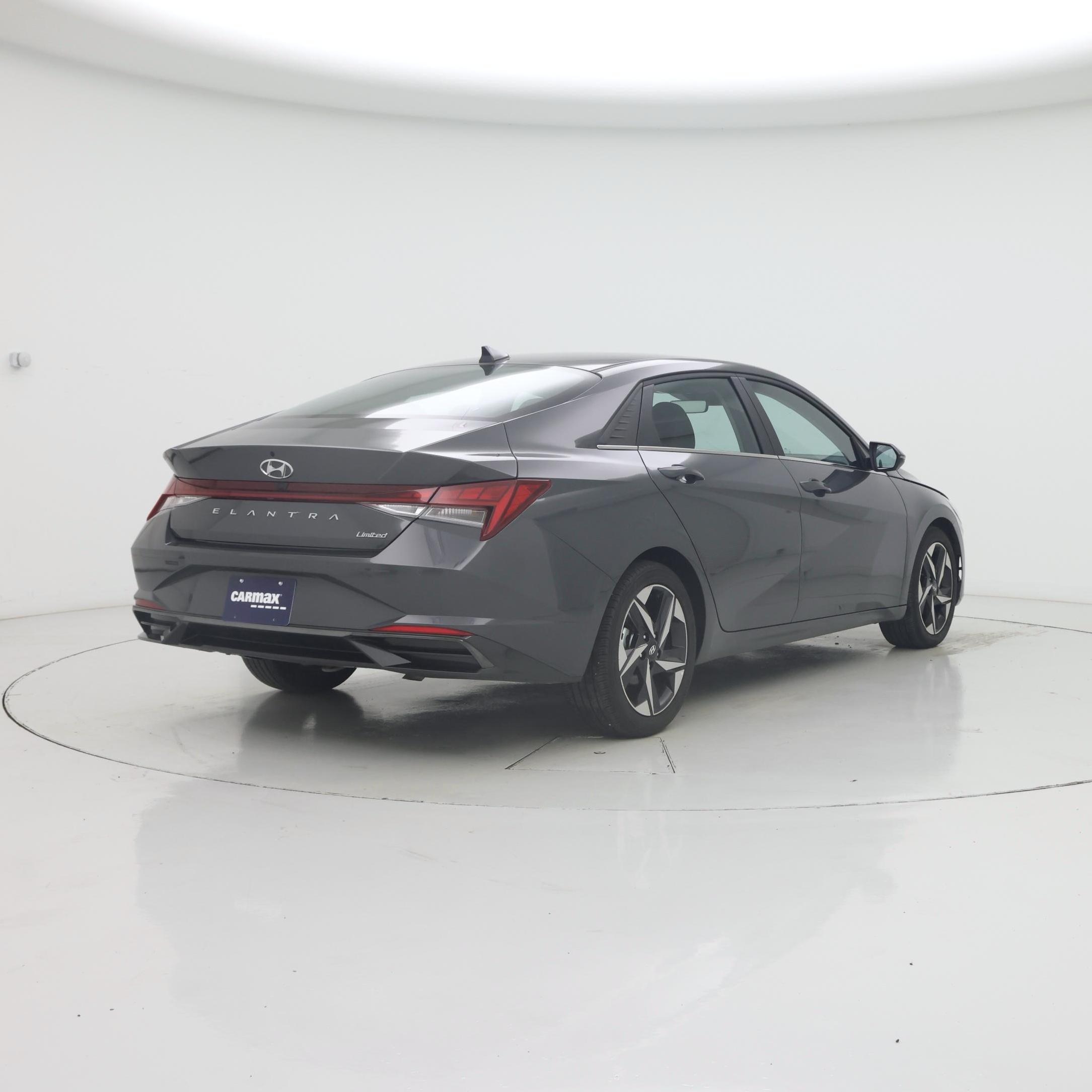 Thumbnail: 2023 Hyundai Elantra - 8