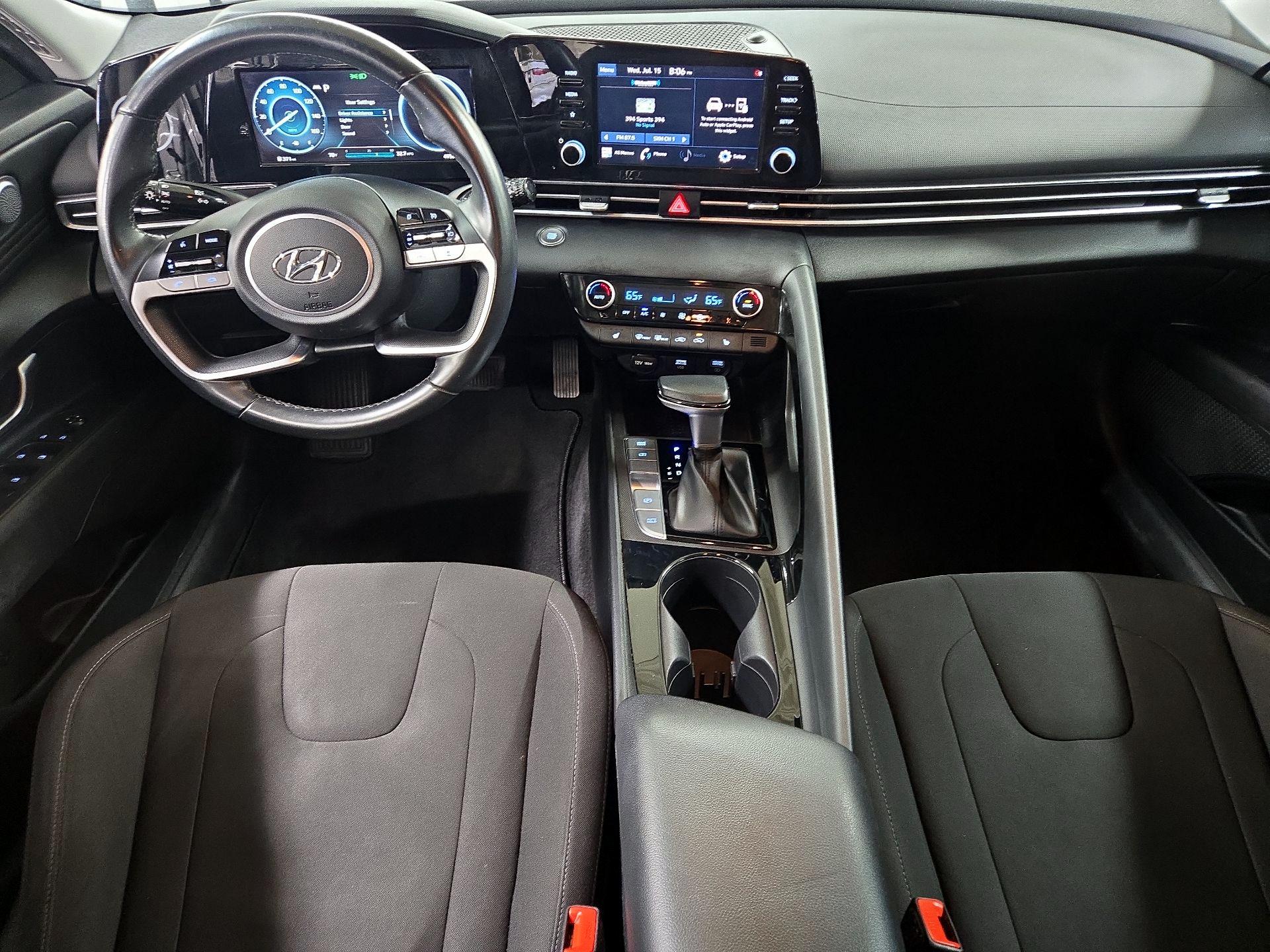 Thumbnail: 2022 Hyundai Elantra - 9