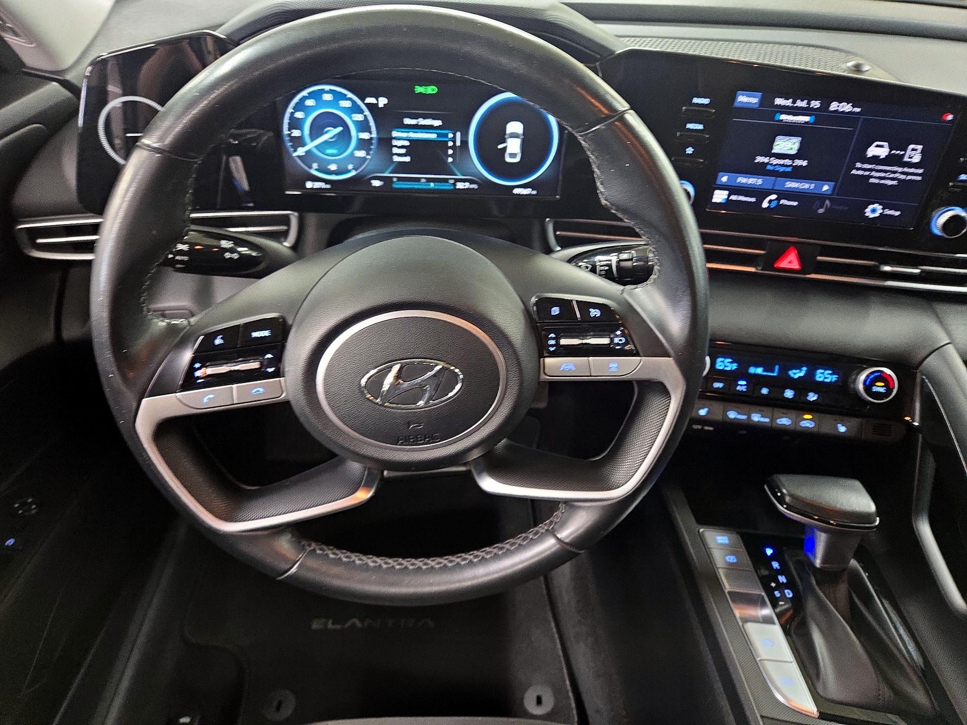 Thumbnail: 2022 Hyundai Elantra - 10