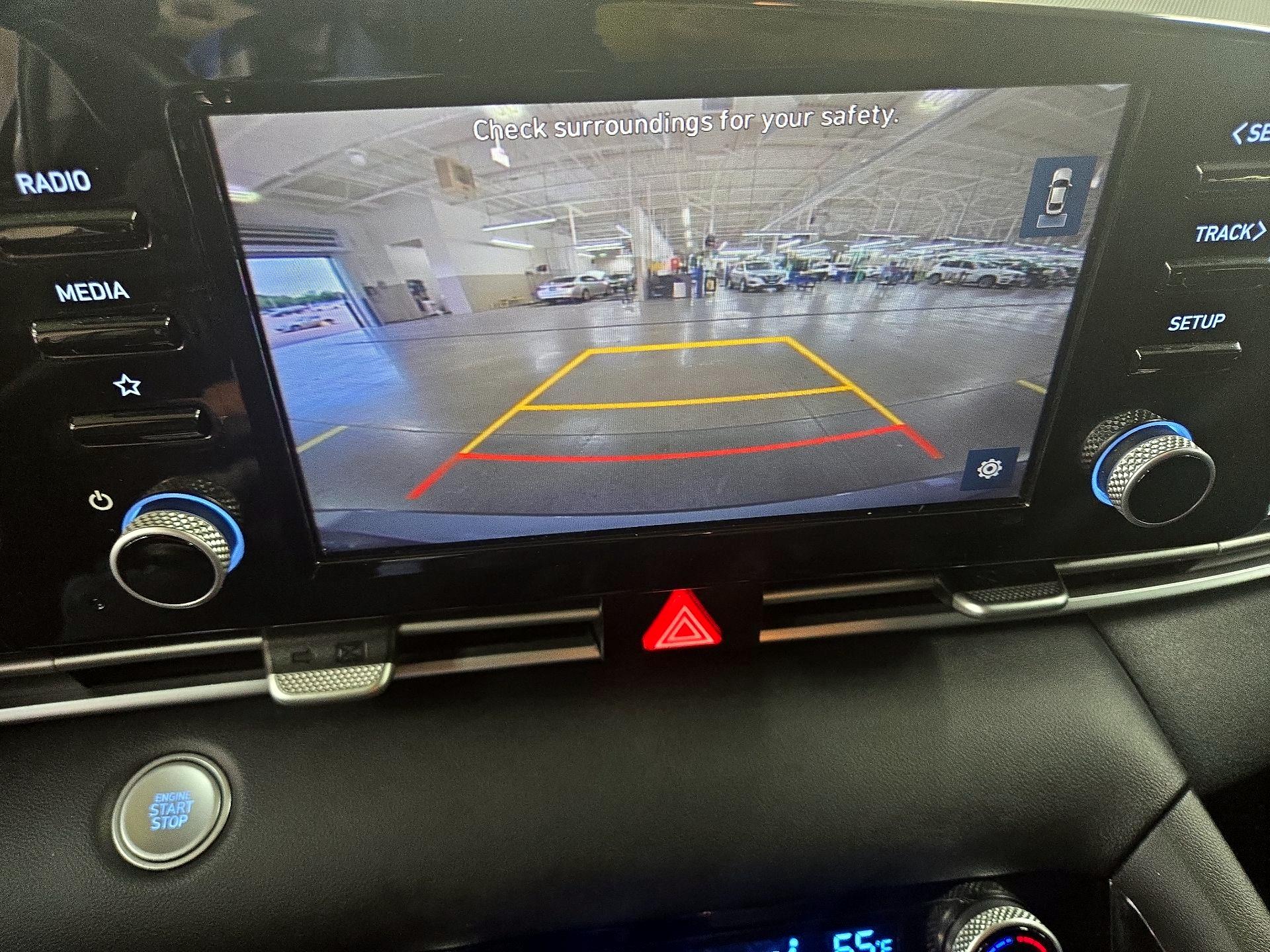 Thumbnail: 2022 Hyundai Elantra - 14