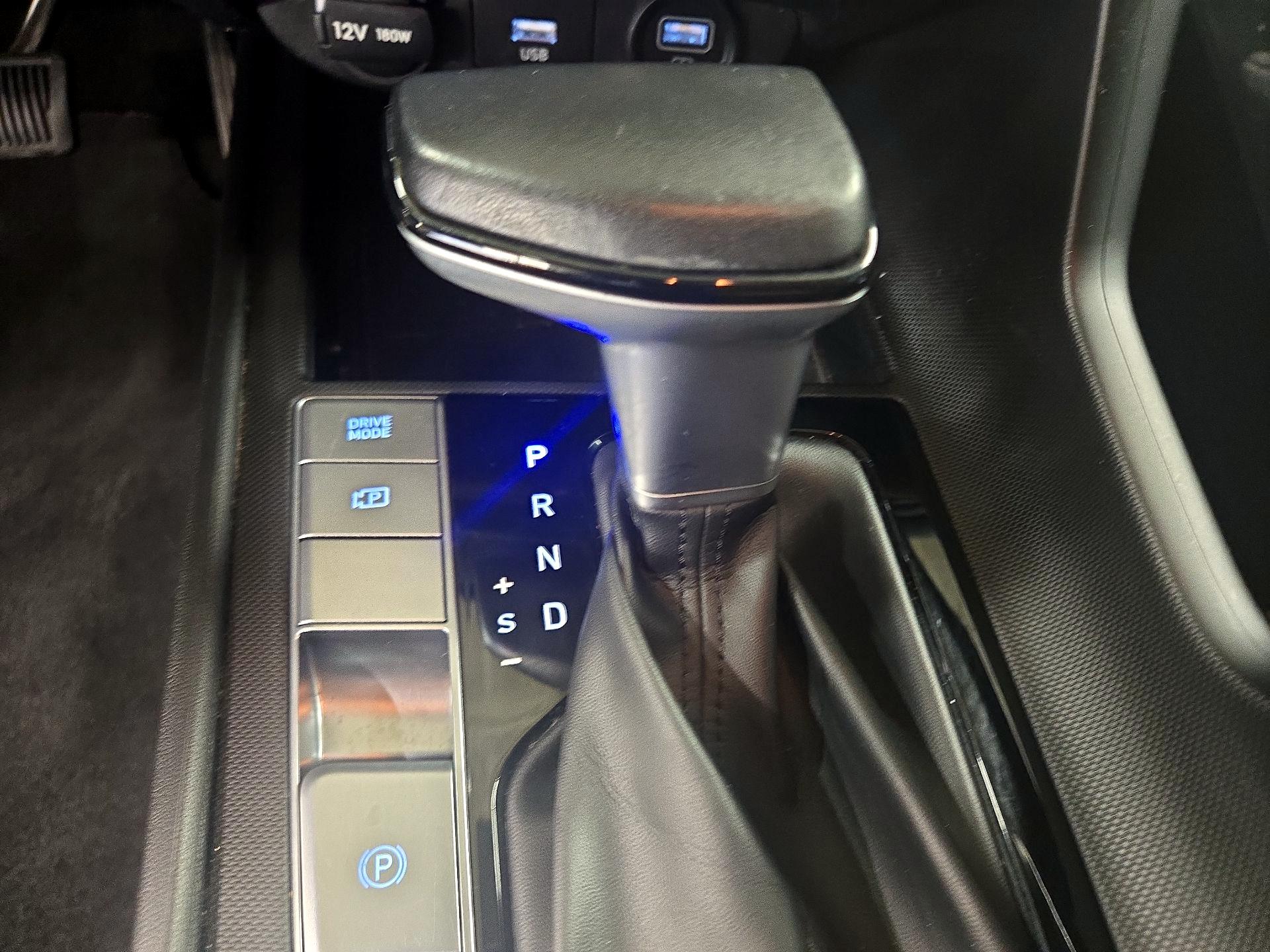 Thumbnail: 2022 Hyundai Elantra - 17