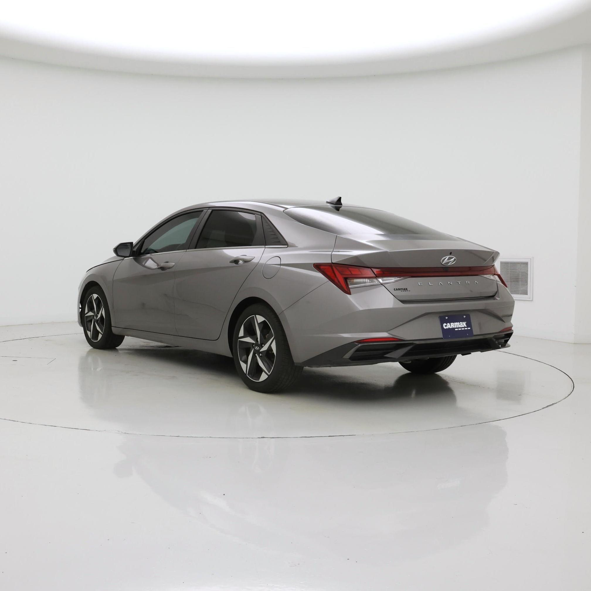 Thumbnail: 2022 Hyundai Elantra - 2