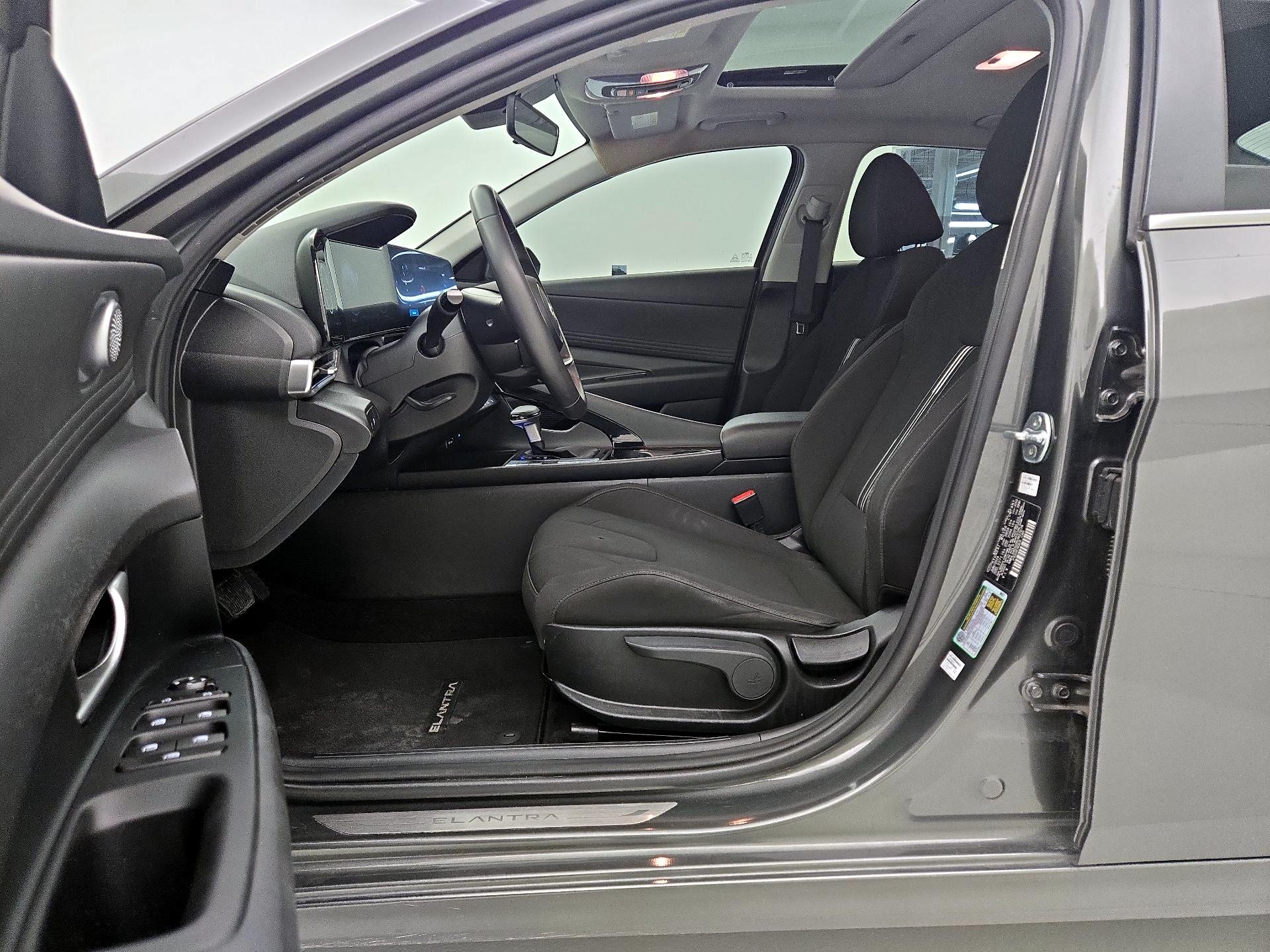 Thumbnail: 2024 Hyundai Elantra - 11