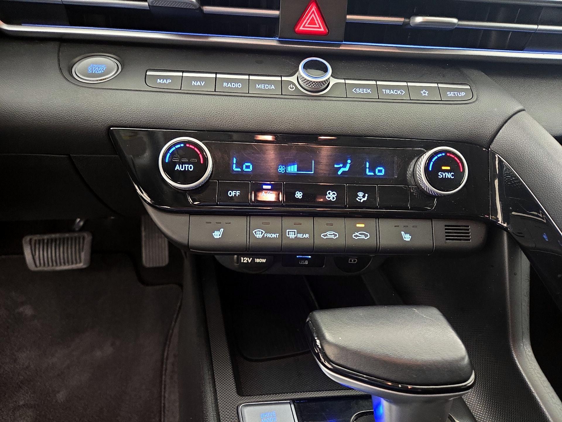 Thumbnail: 2024 Hyundai Elantra - 17