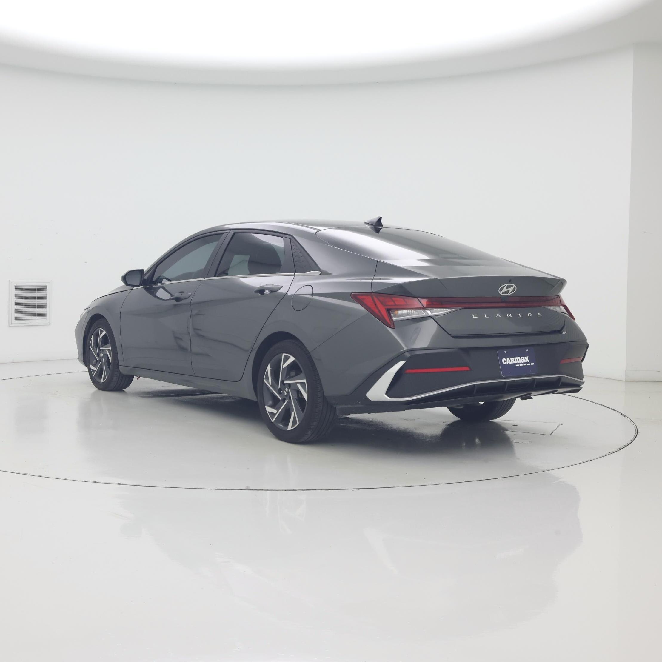 Thumbnail: 2024 Hyundai Elantra - 2