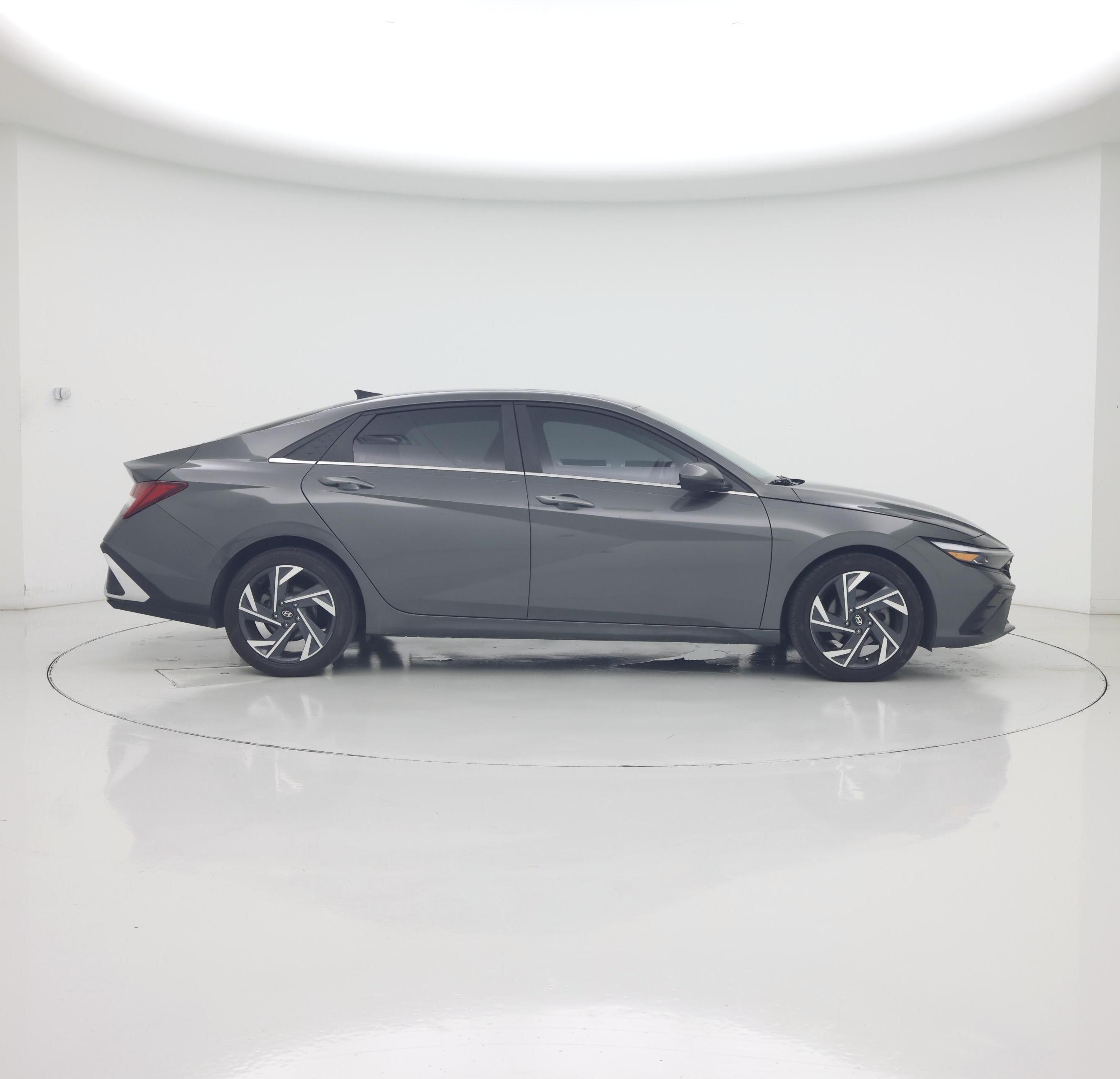 Thumbnail: 2024 Hyundai Elantra - 7