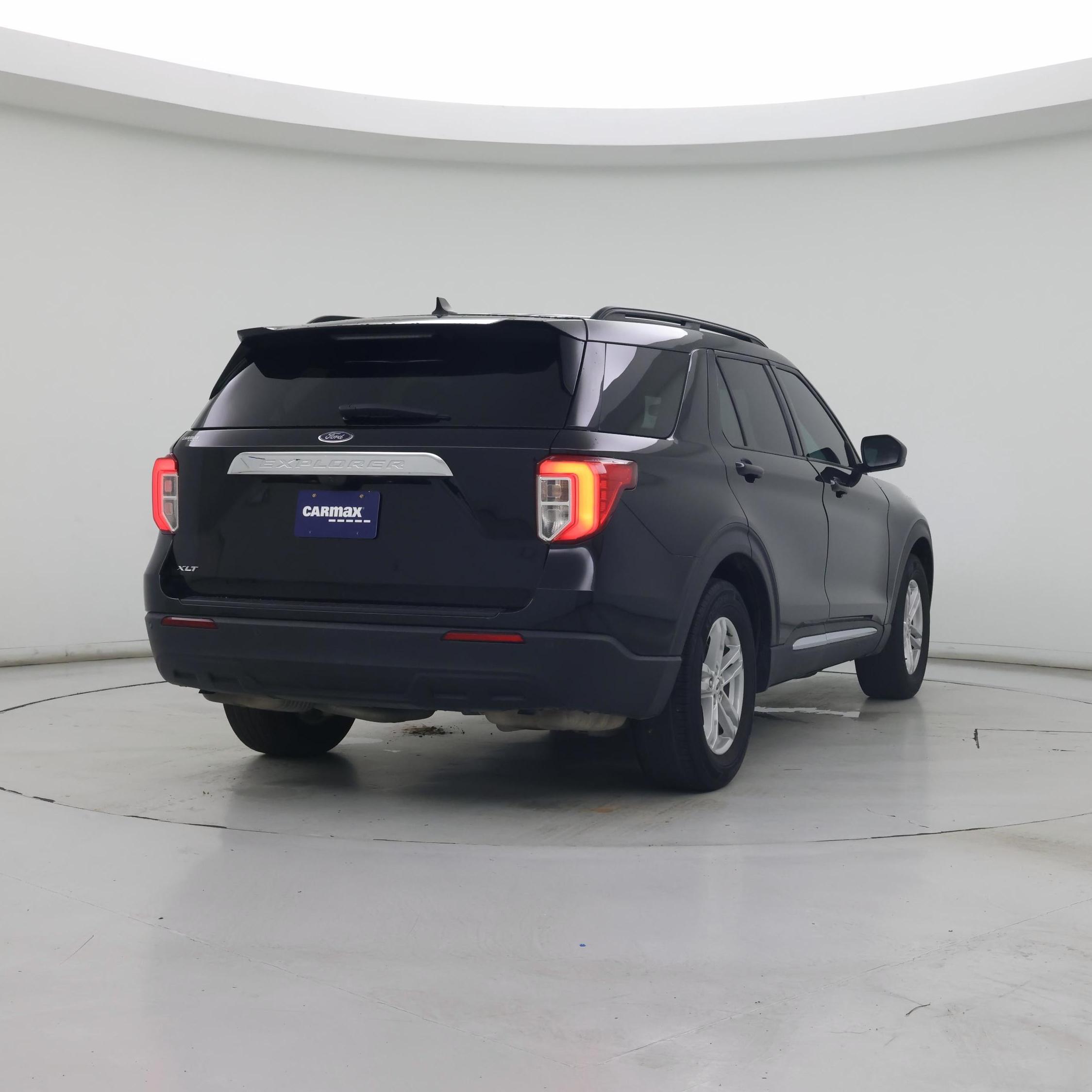 Thumbnail: 2023 Ford Explorer - 8