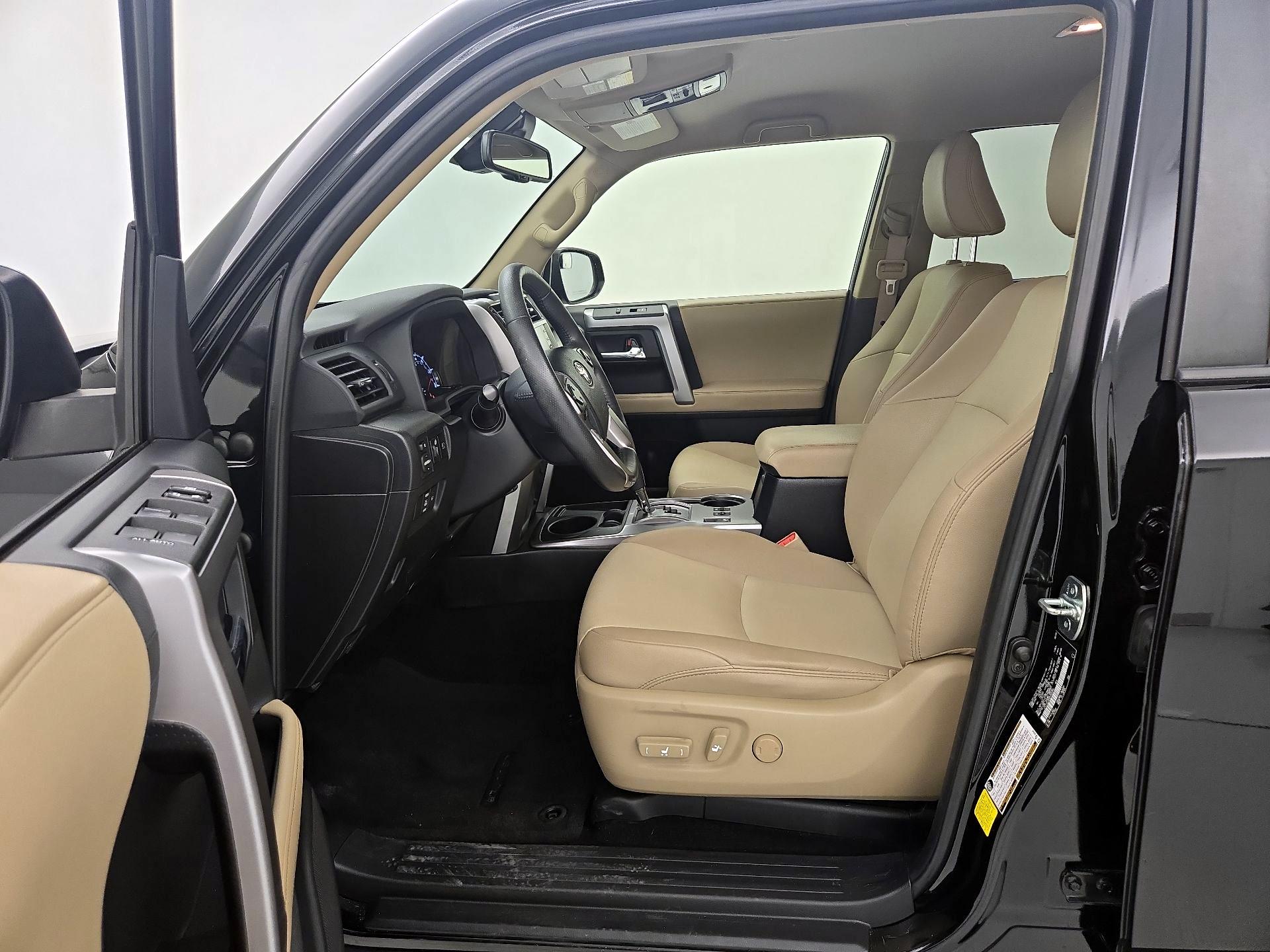 Thumbnail: 2022 Toyota 4Runner - 11
