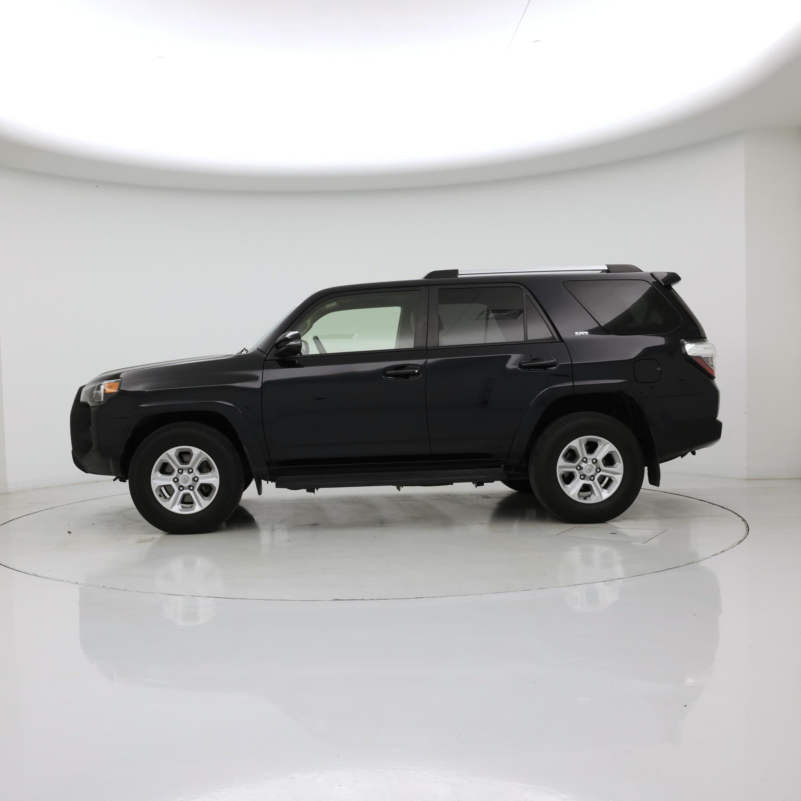 Thumbnail: 2022 Toyota 4Runner - 3