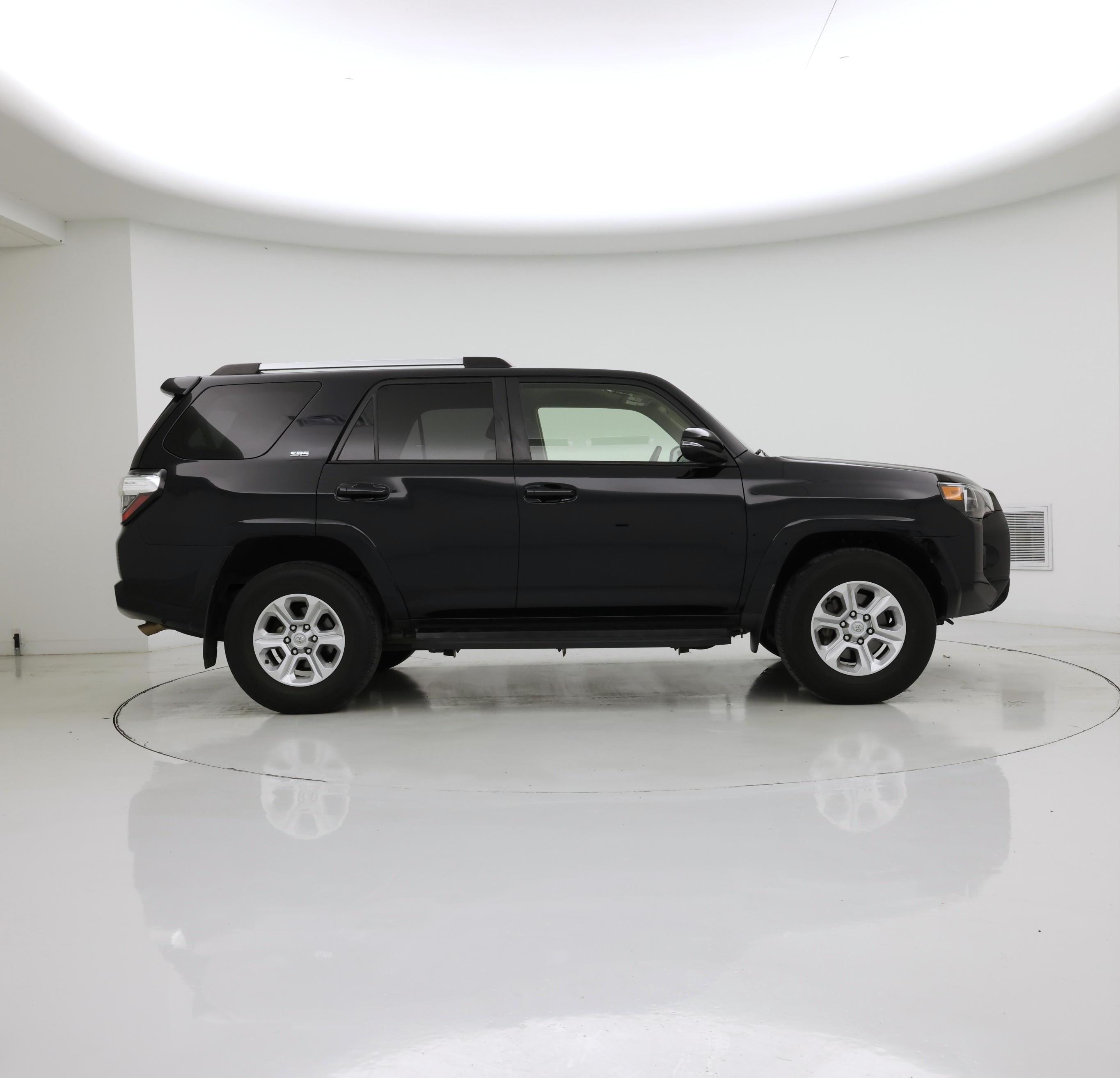 Thumbnail: 2022 Toyota 4Runner - 7