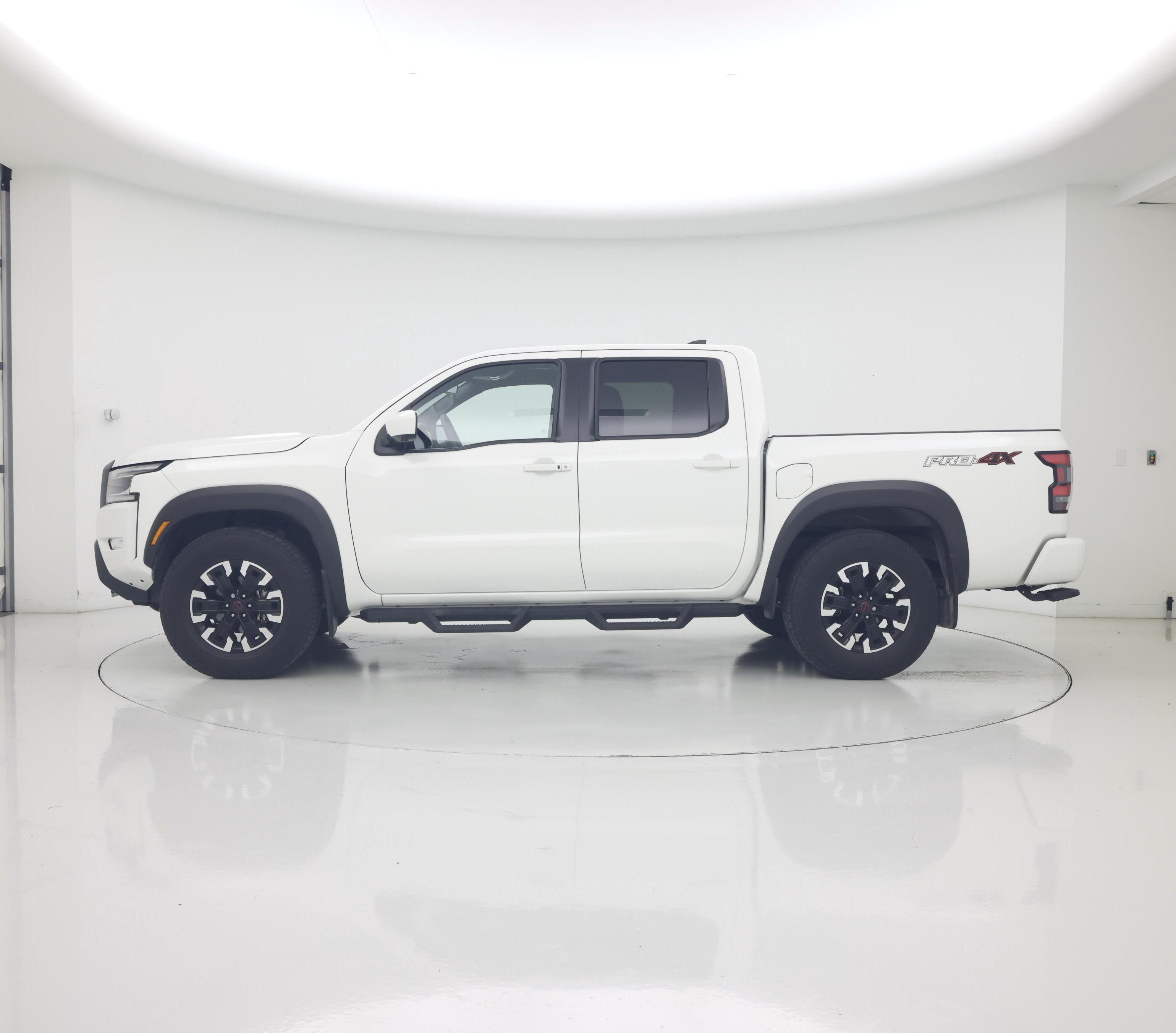 Thumbnail: 2023 Nissan Frontier - 3