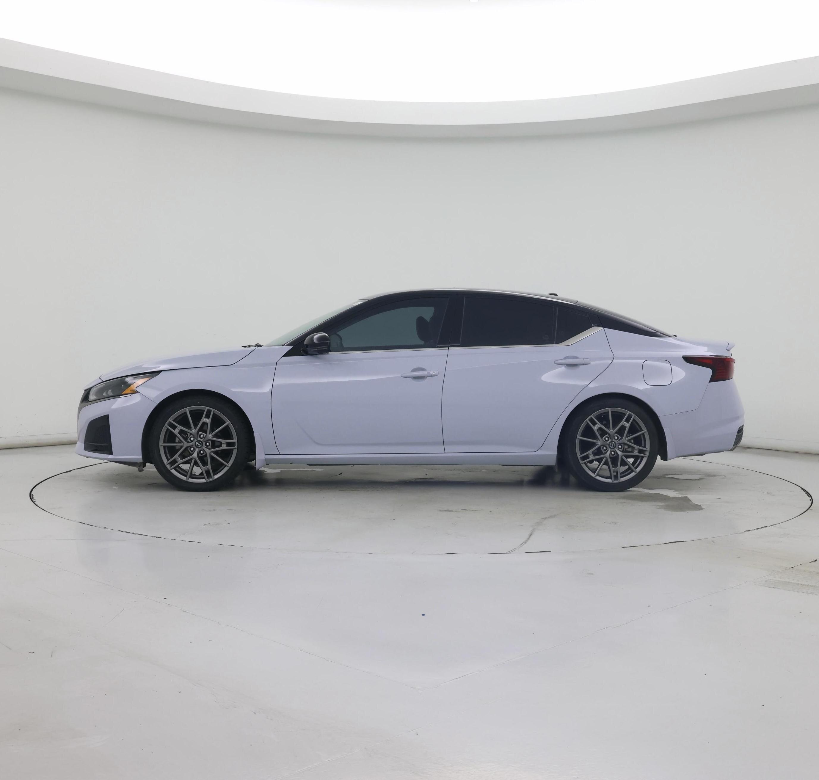 Thumbnail: 2024 Nissan Altima - 3