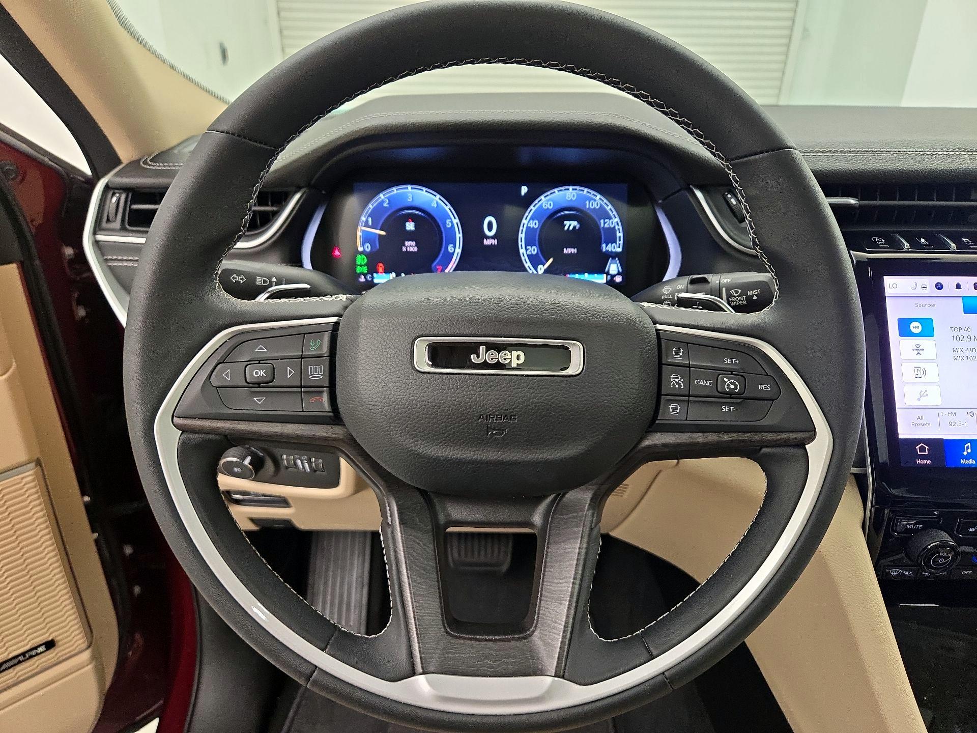 Thumbnail: 2022 Jeep Grand Cherokee L - 10