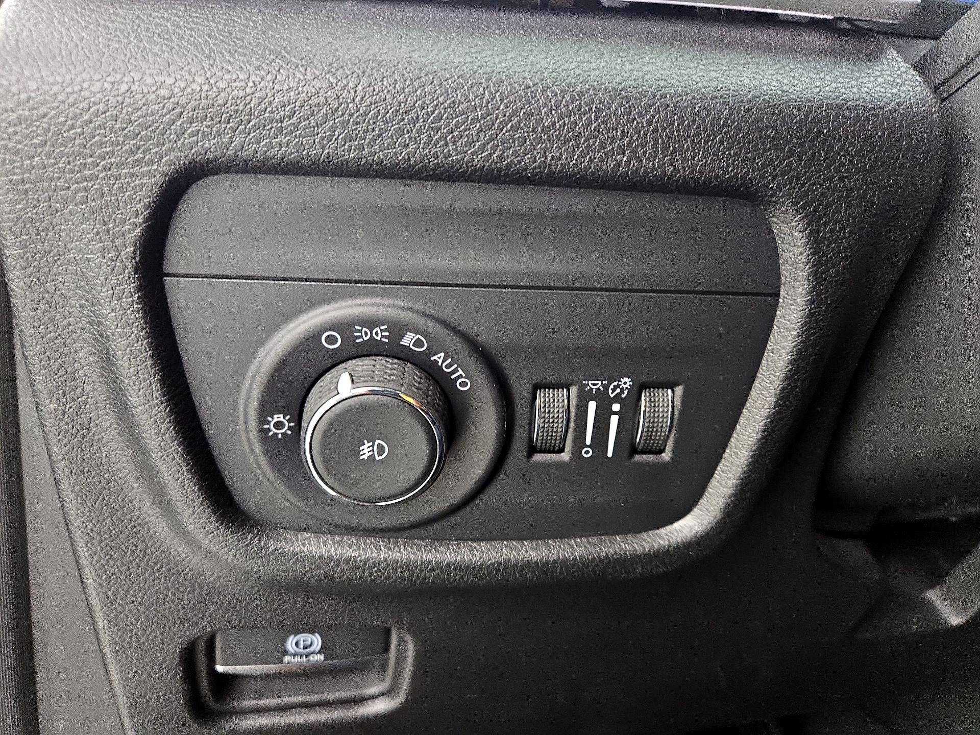 Thumbnail: 2023 Jeep Grand Cherokee - 13