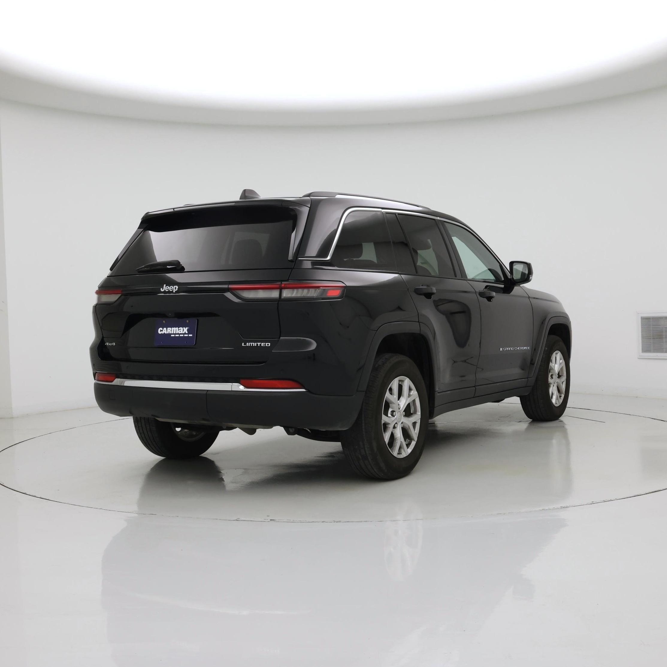 Thumbnail: 2023 Jeep Grand Cherokee - 8