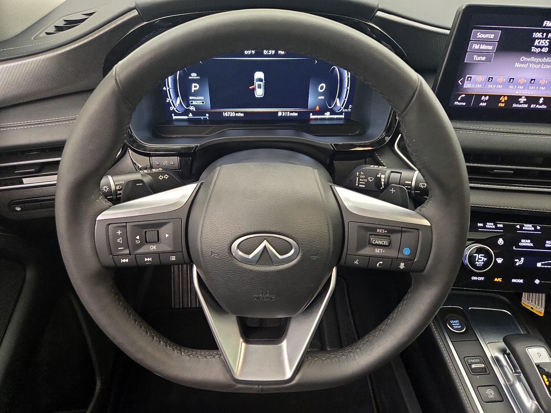Thumbnail: 2023 INFINITI QX60 - 10