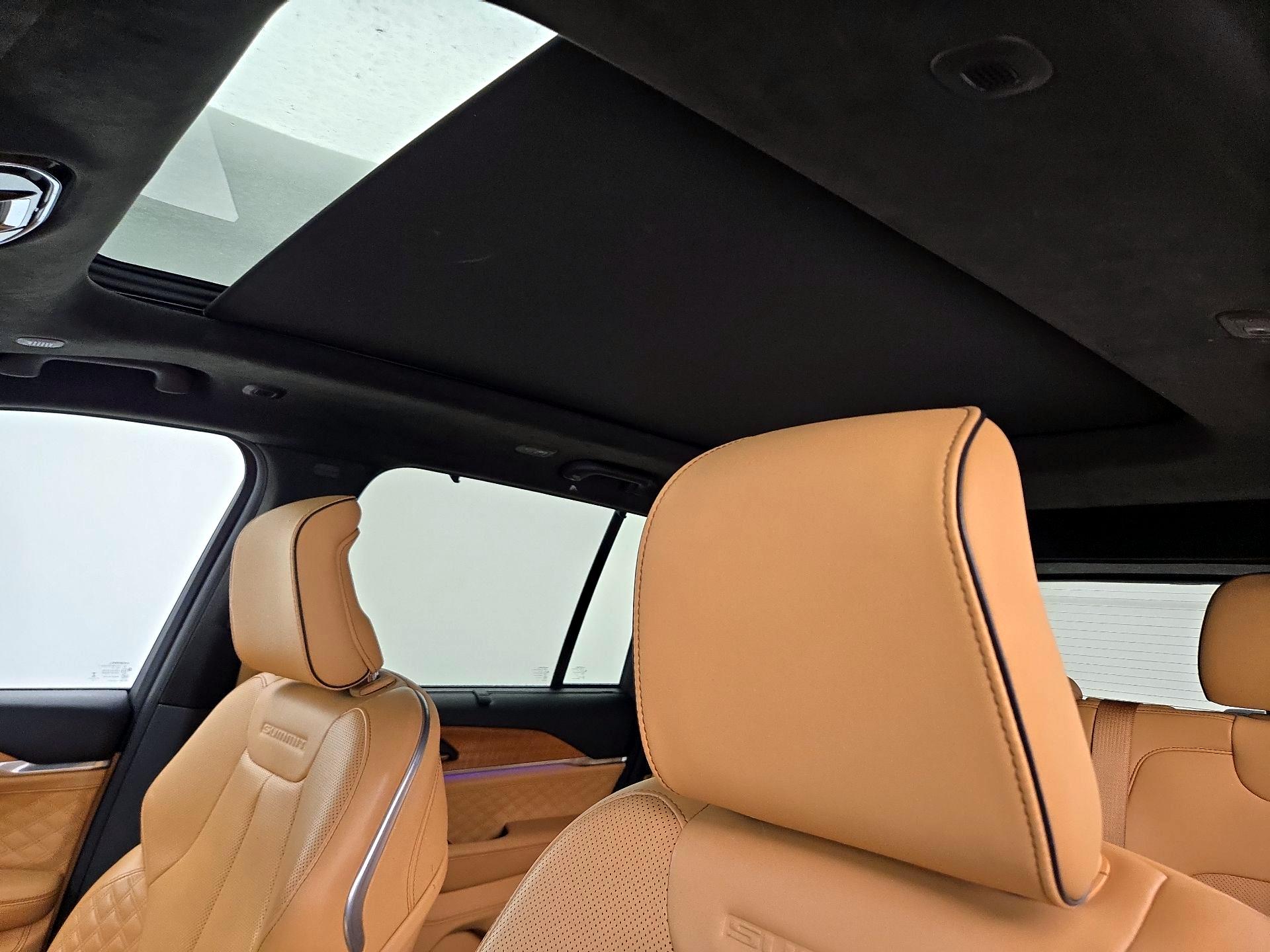 Thumbnail: 2022 Jeep Grand Cherokee - 20