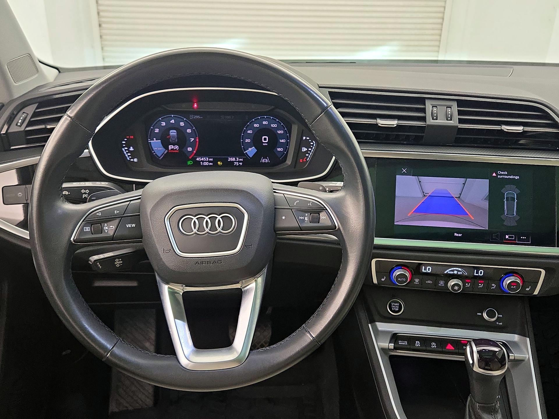 Thumbnail: 2022 Audi Q3 - 10