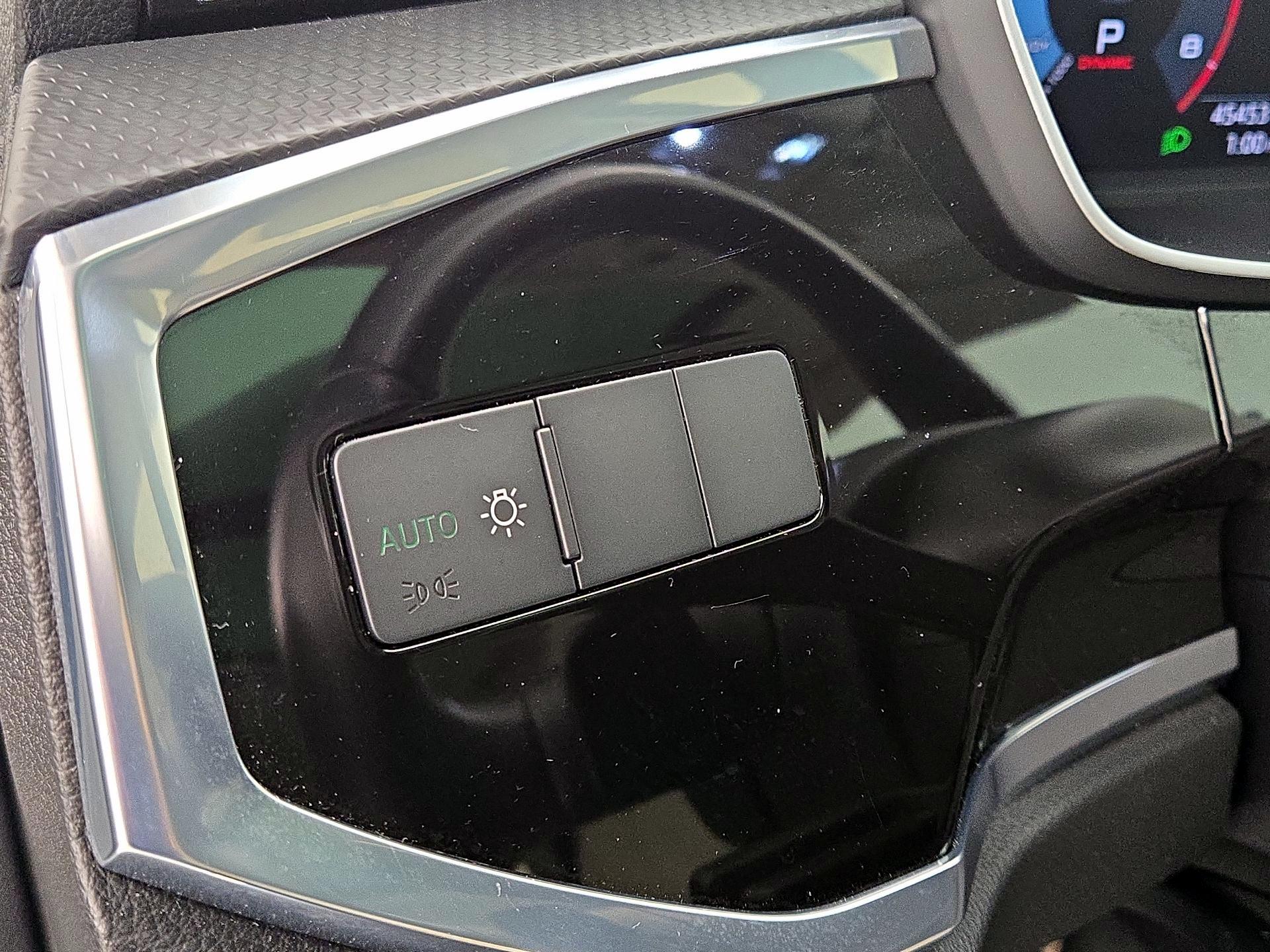 Thumbnail: 2022 Audi Q3 - 13