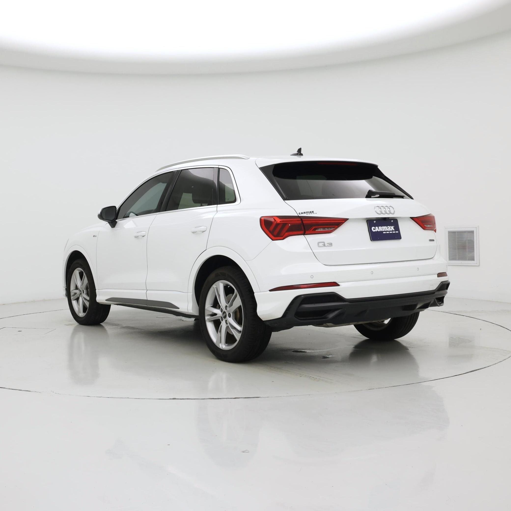 Thumbnail: 2022 Audi Q3 - 2