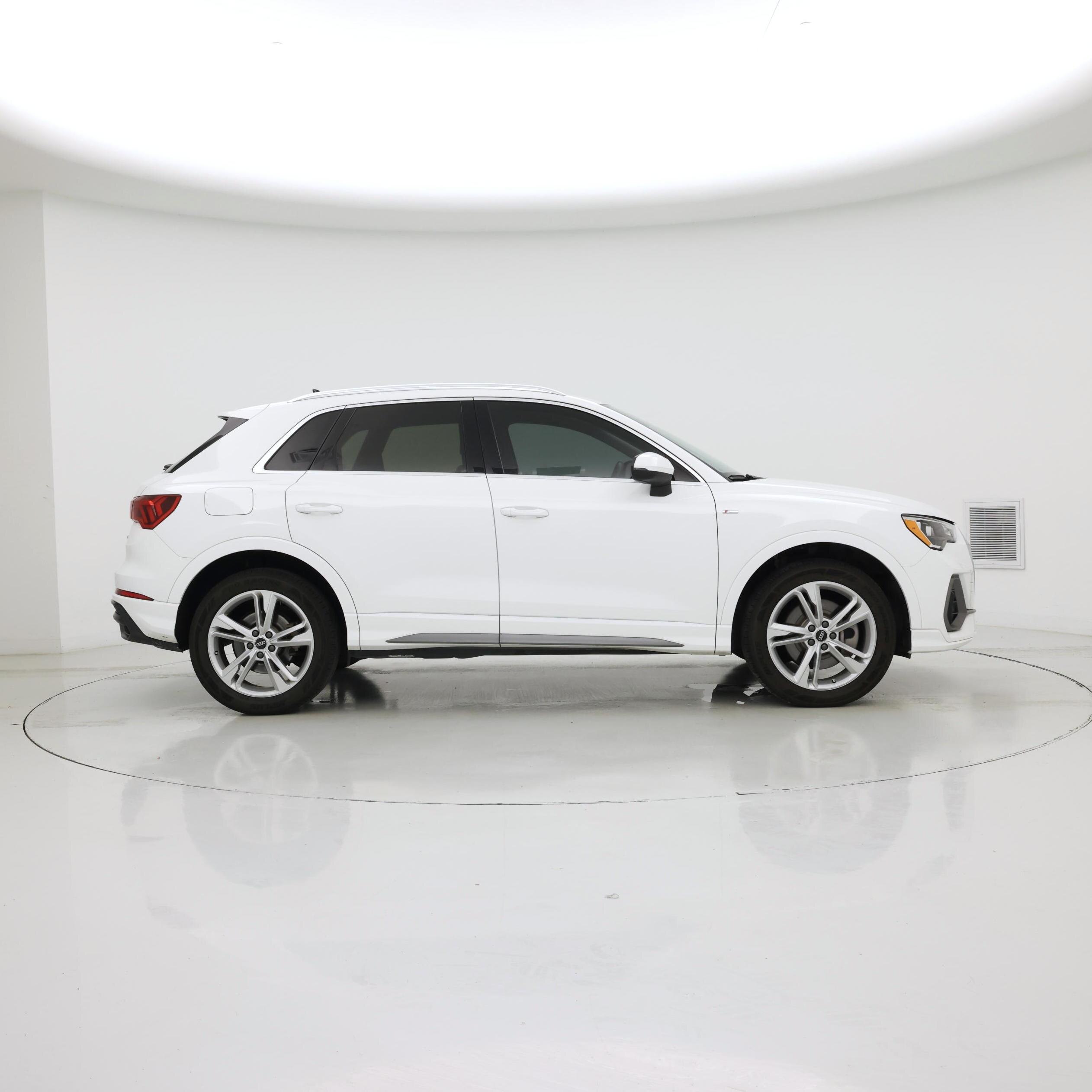 Thumbnail: 2022 Audi Q3 - 7