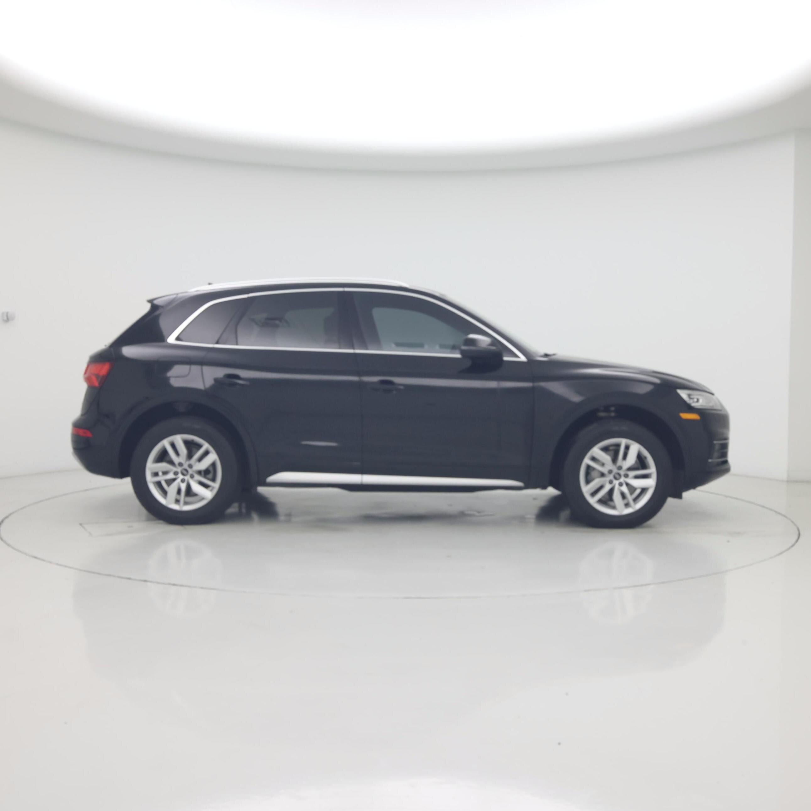 Thumbnail: 2020 Audi Q5 - 7