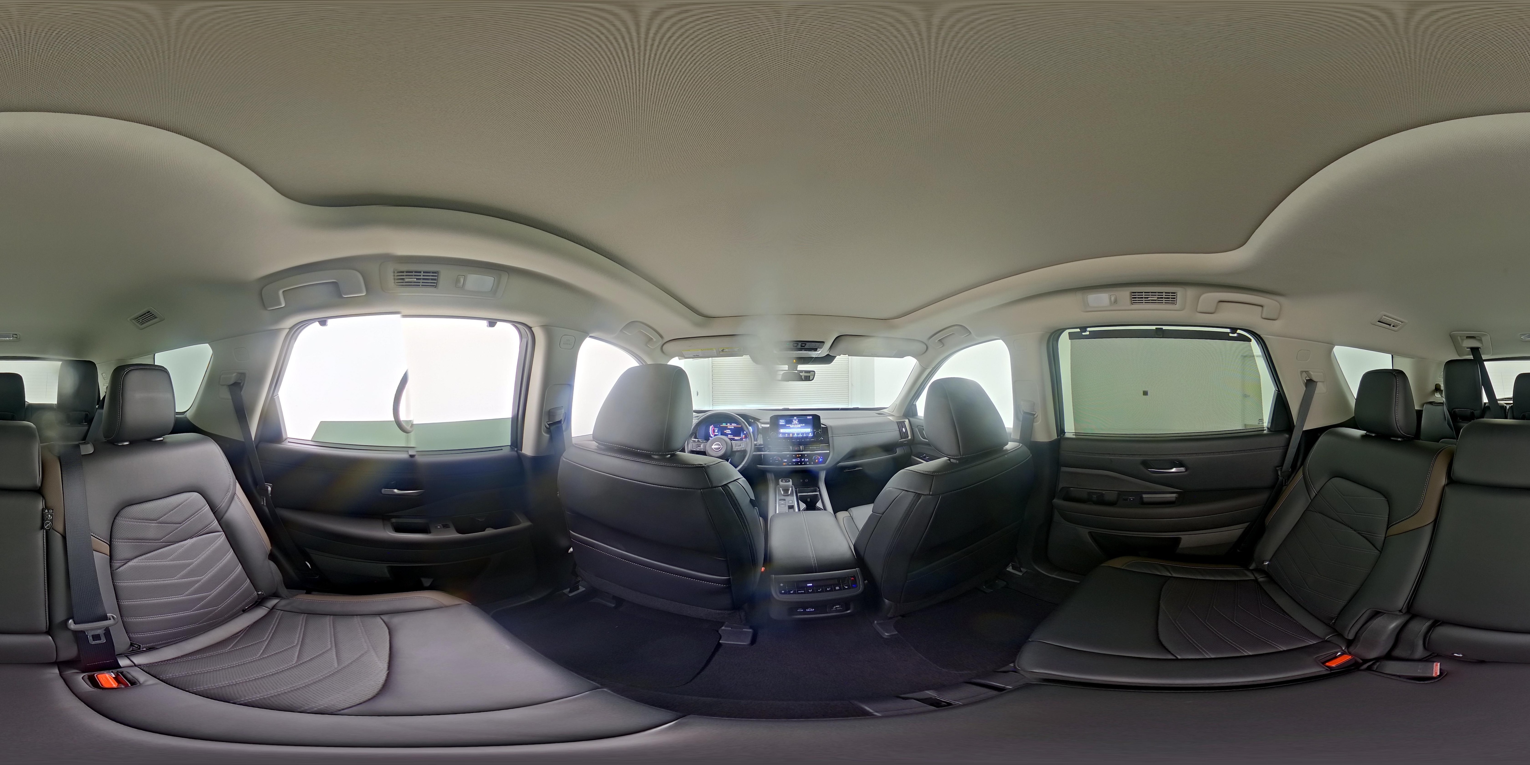 2025 Nissan Pathfinder Platinum - Photo 28