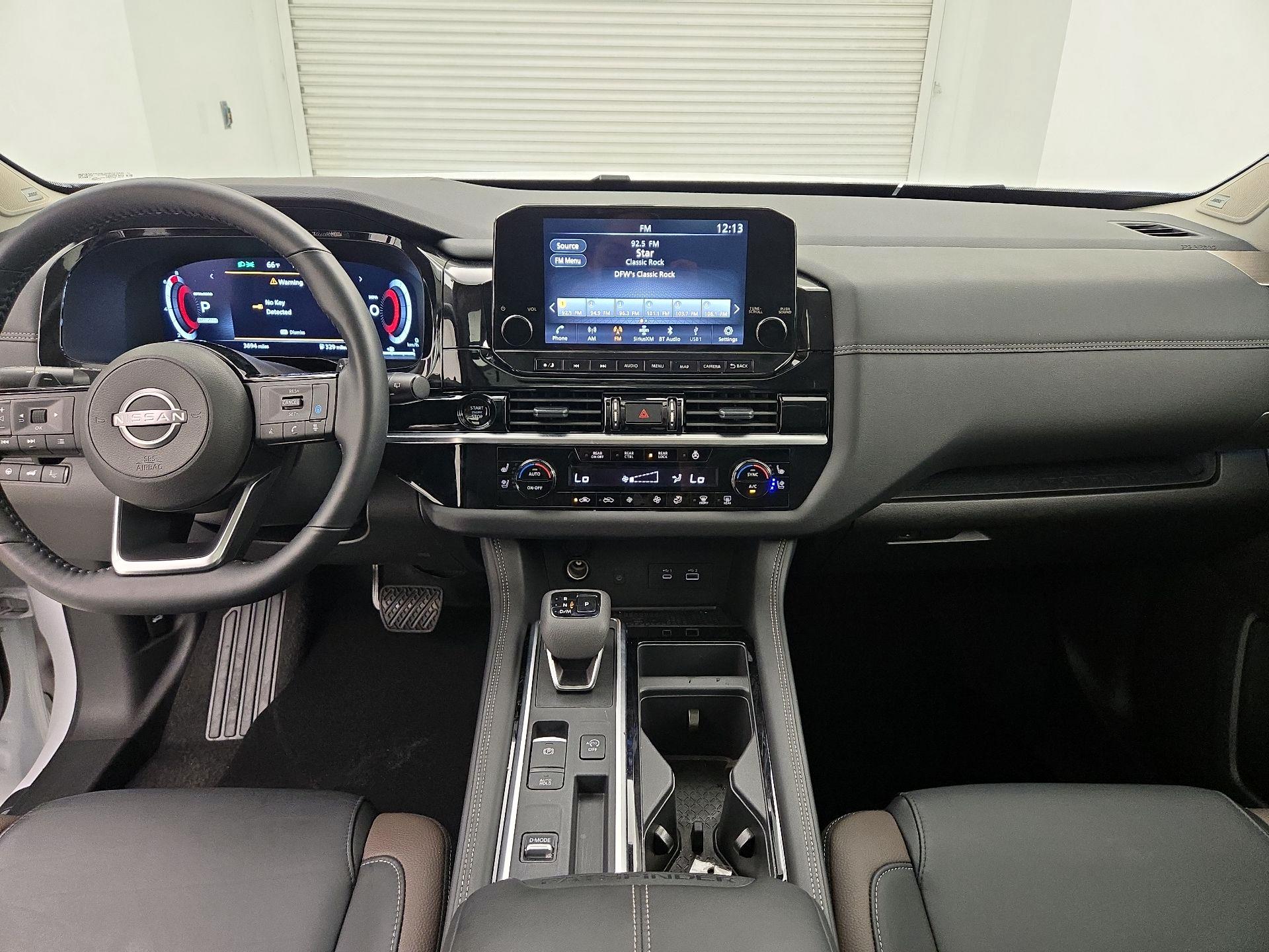 Thumbnail: 2025 Nissan Pathfinder - 9