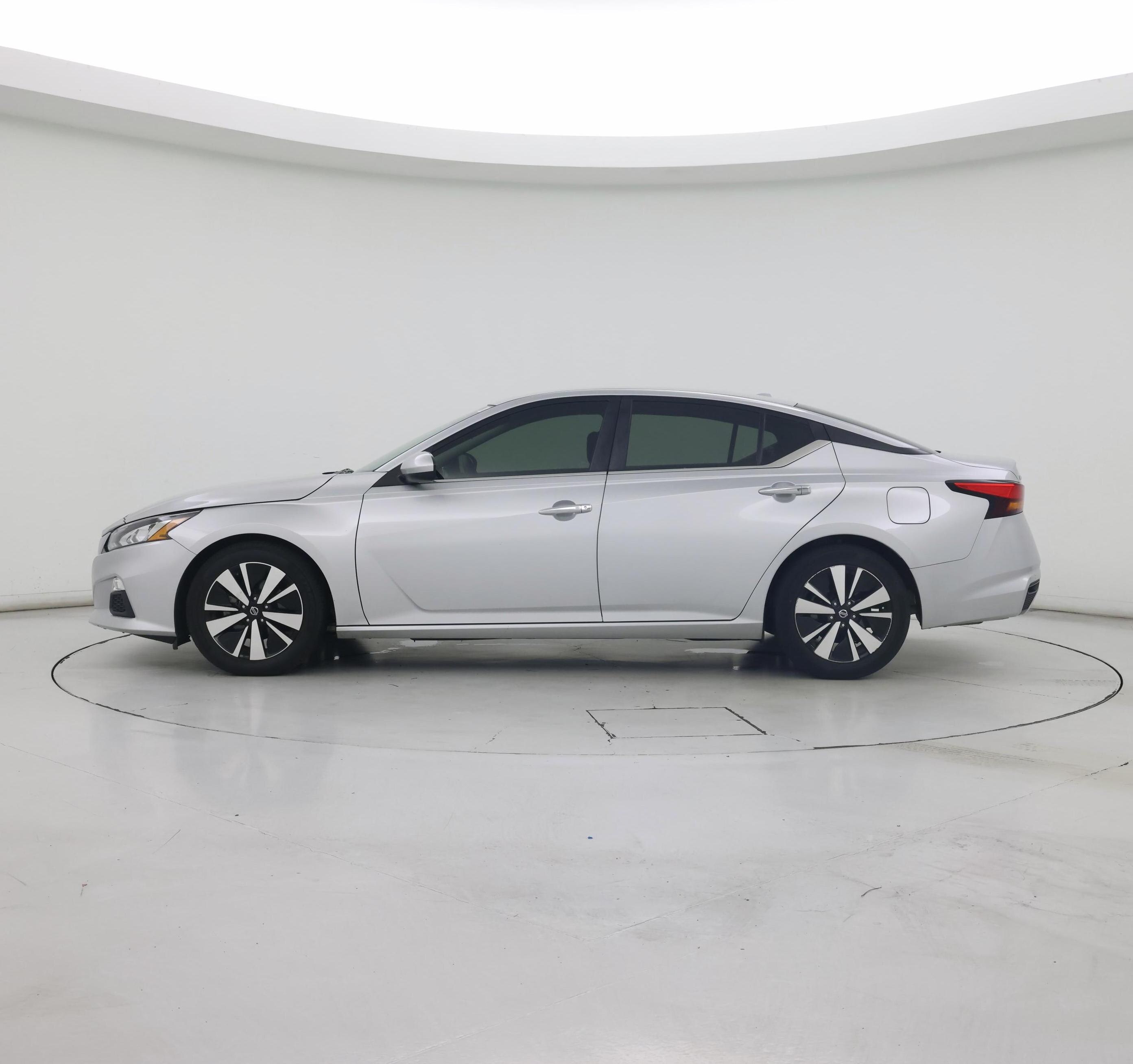 Thumbnail: 2022 Nissan Altima - 3