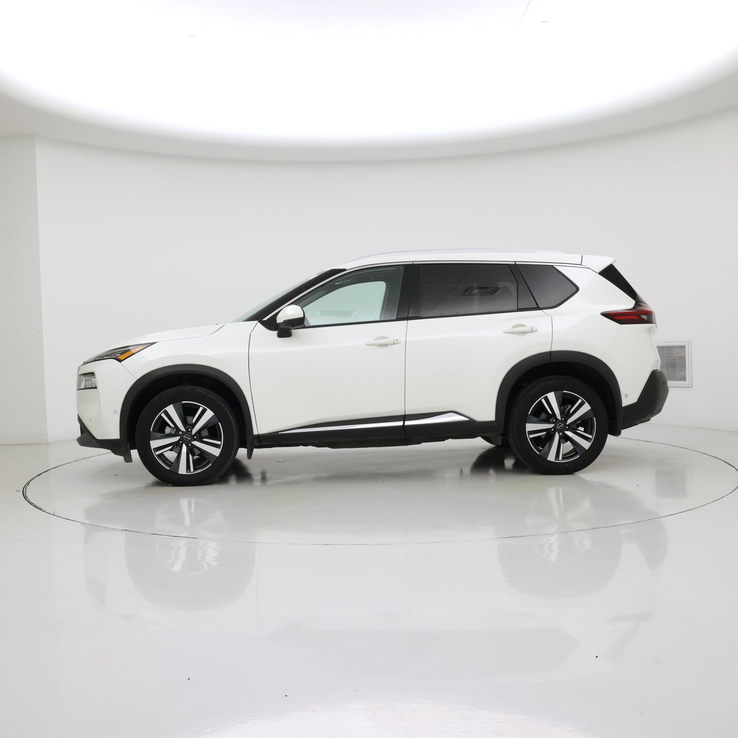 Thumbnail: 2023 Nissan Rogue - 3