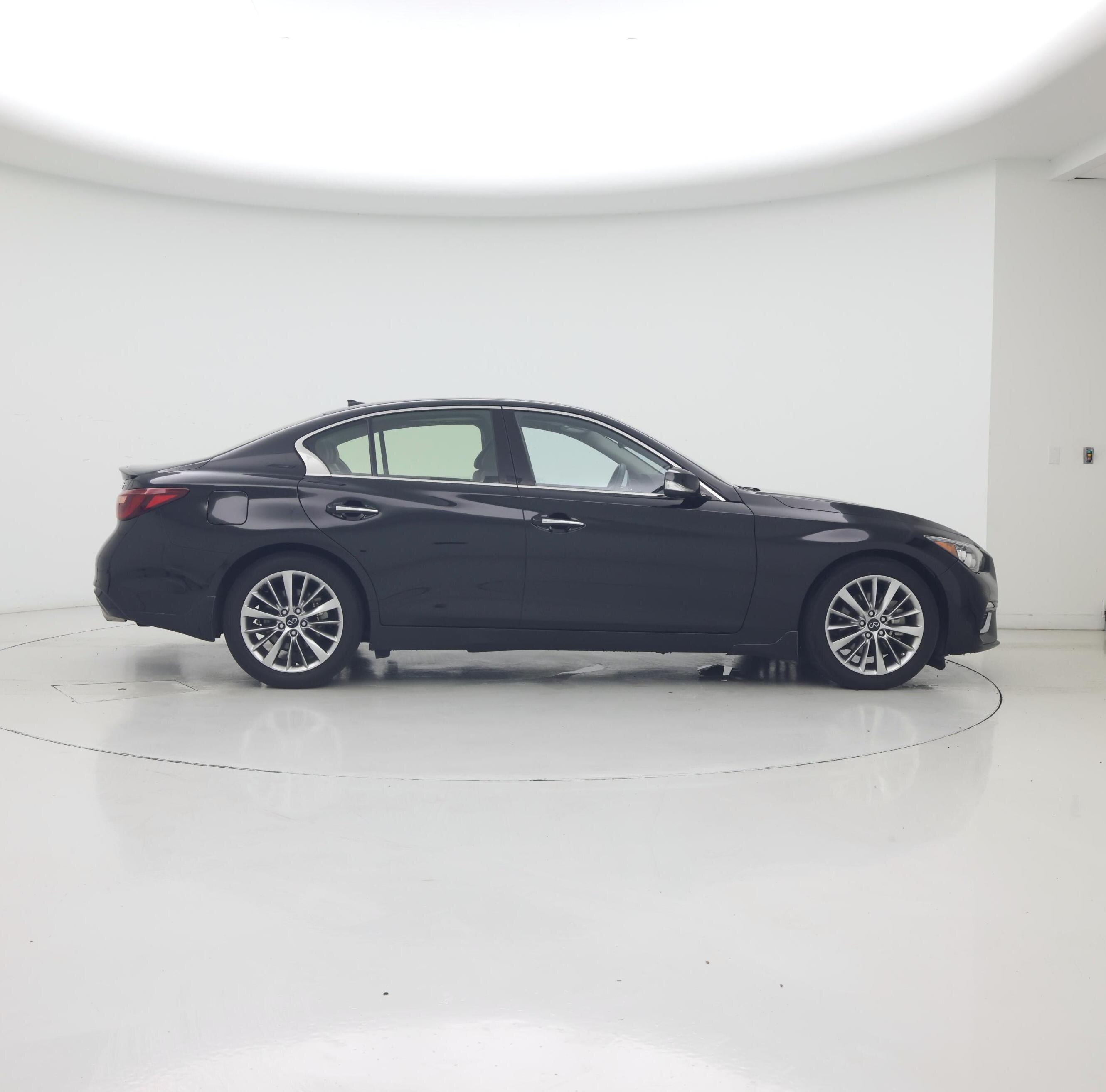Thumbnail: 2023 INFINITI Q50 - 7