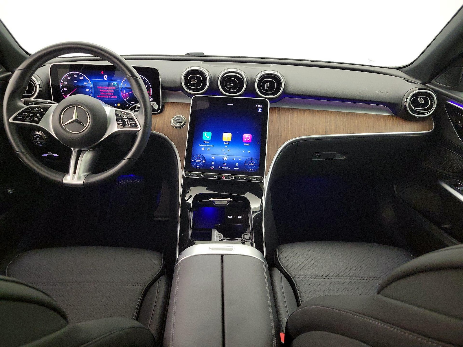 2025 Mercedes-Benz C-Class Sedan C 300 - Photo 10