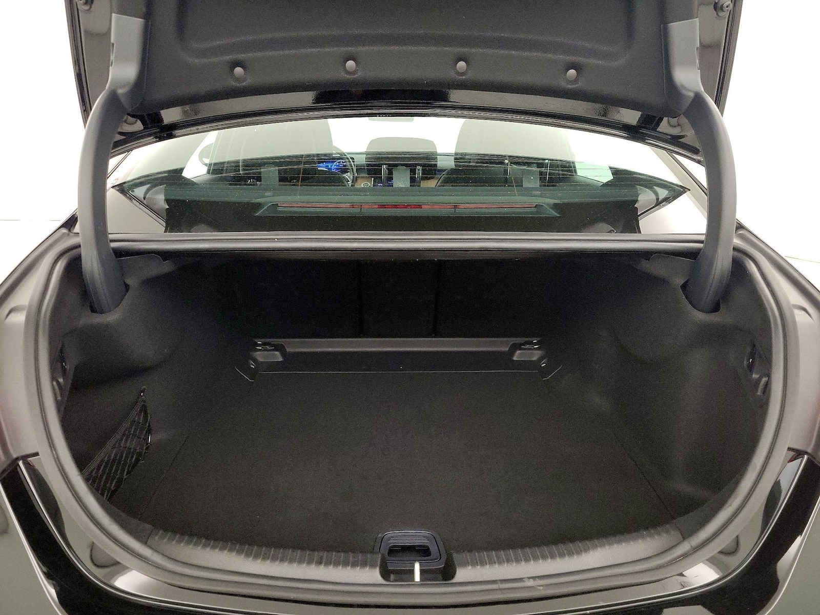 2025 Mercedes-Benz C-Class Sedan C 300 - Photo 21