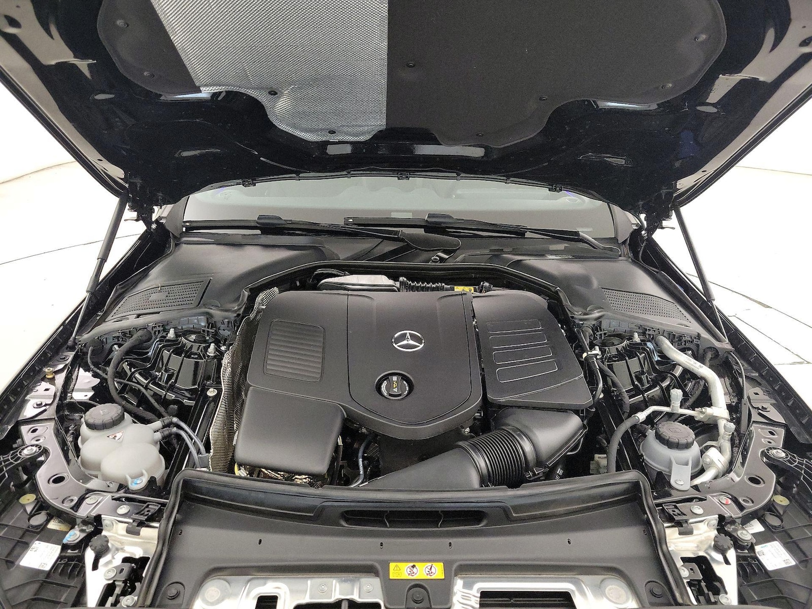 2025 Mercedes-Benz C-Class Sedan C 300 - Photo 22