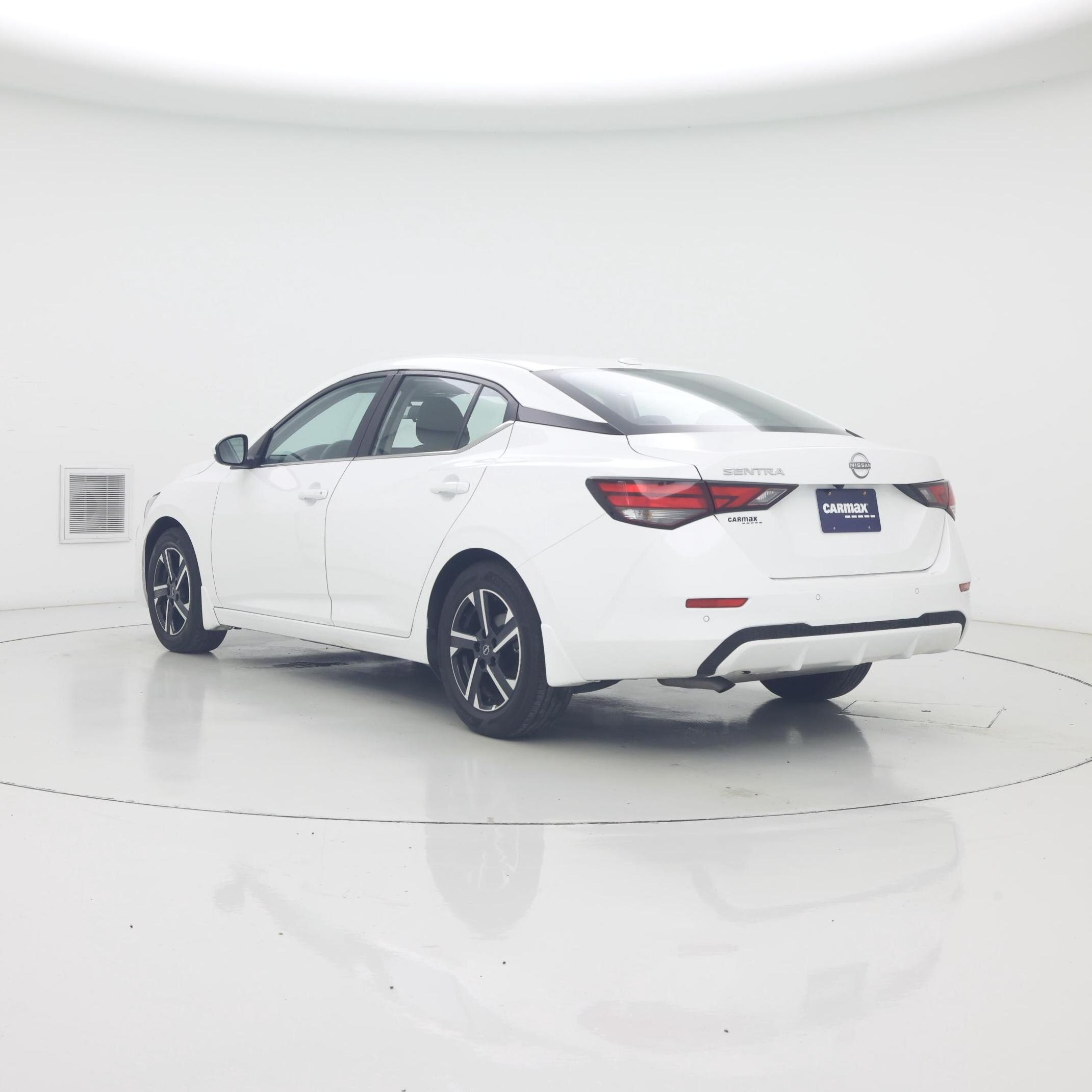 Thumbnail: 2025 Nissan Sentra - 2