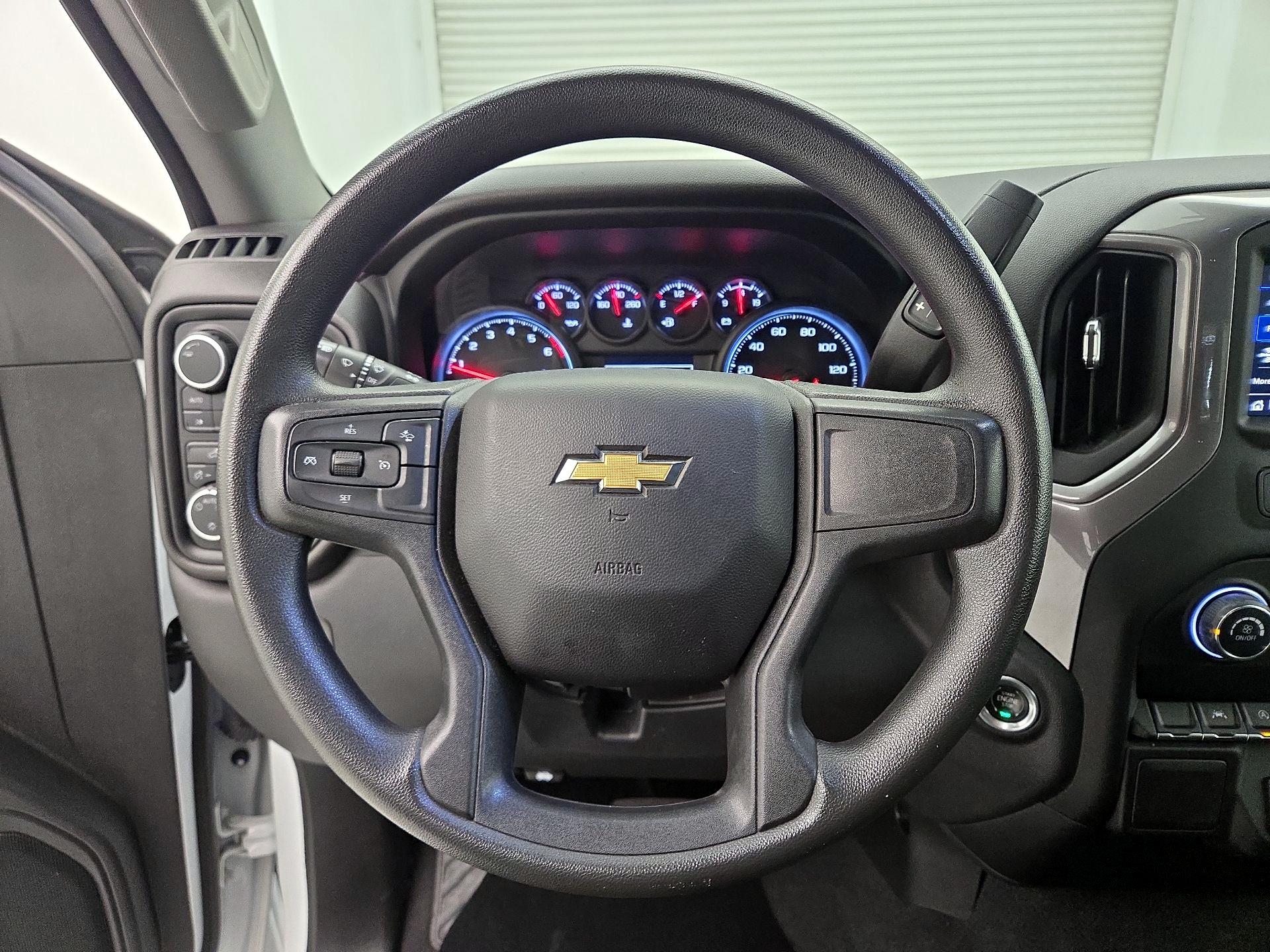 Thumbnail: 2023 Chevrolet Silverado 1500 - 10
