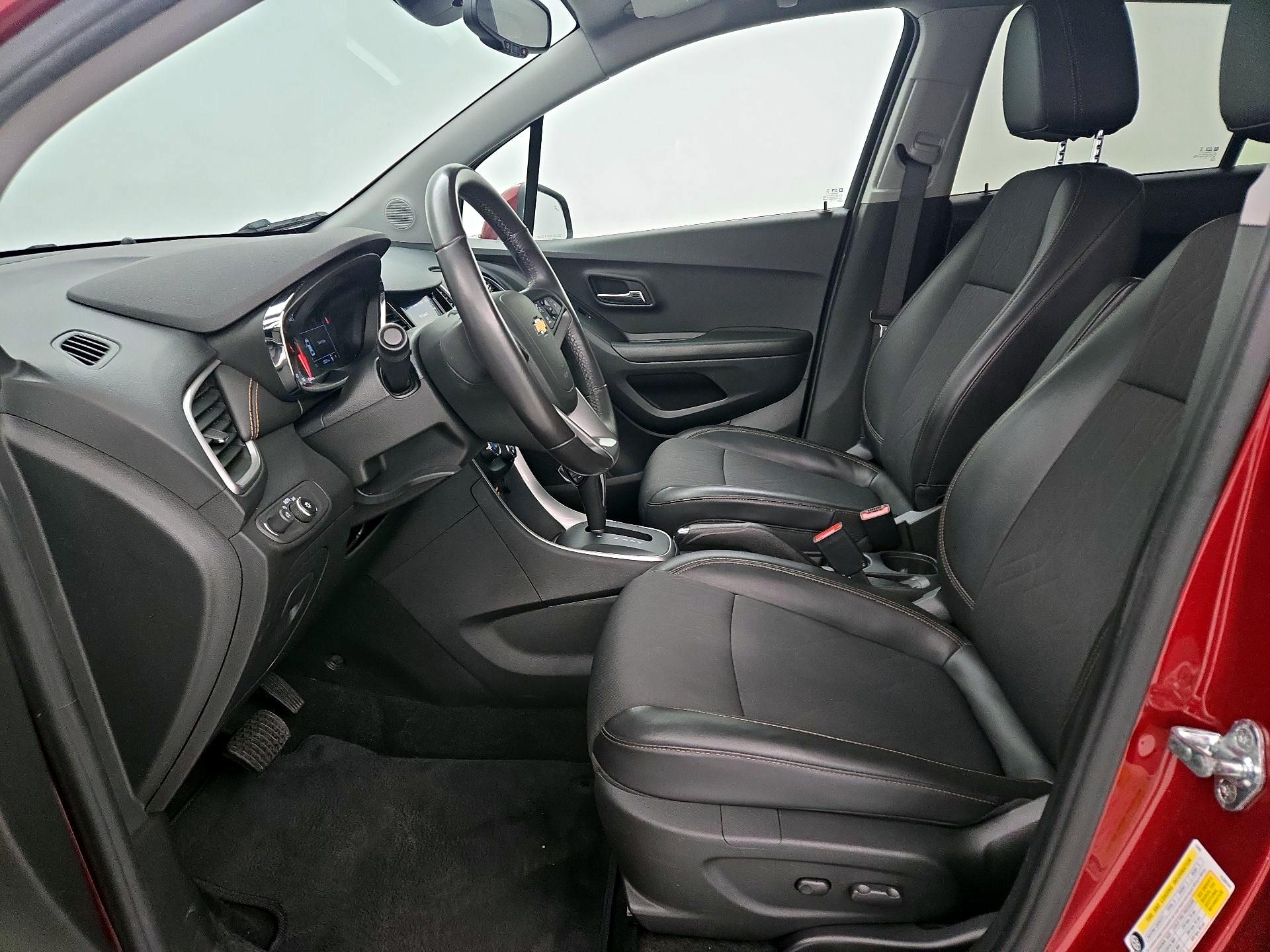 Thumbnail: 2022 Chevrolet Trax - 11