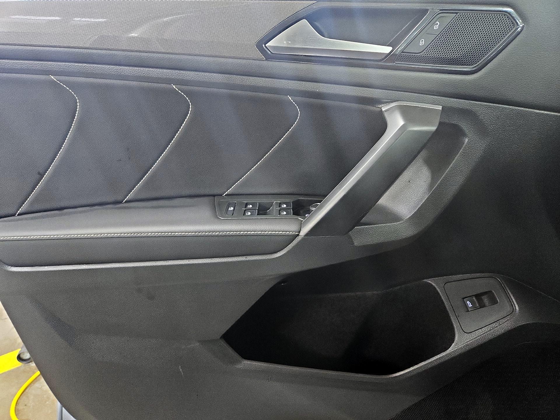 Thumbnail: 2024 Volkswagen Tiguan - 12