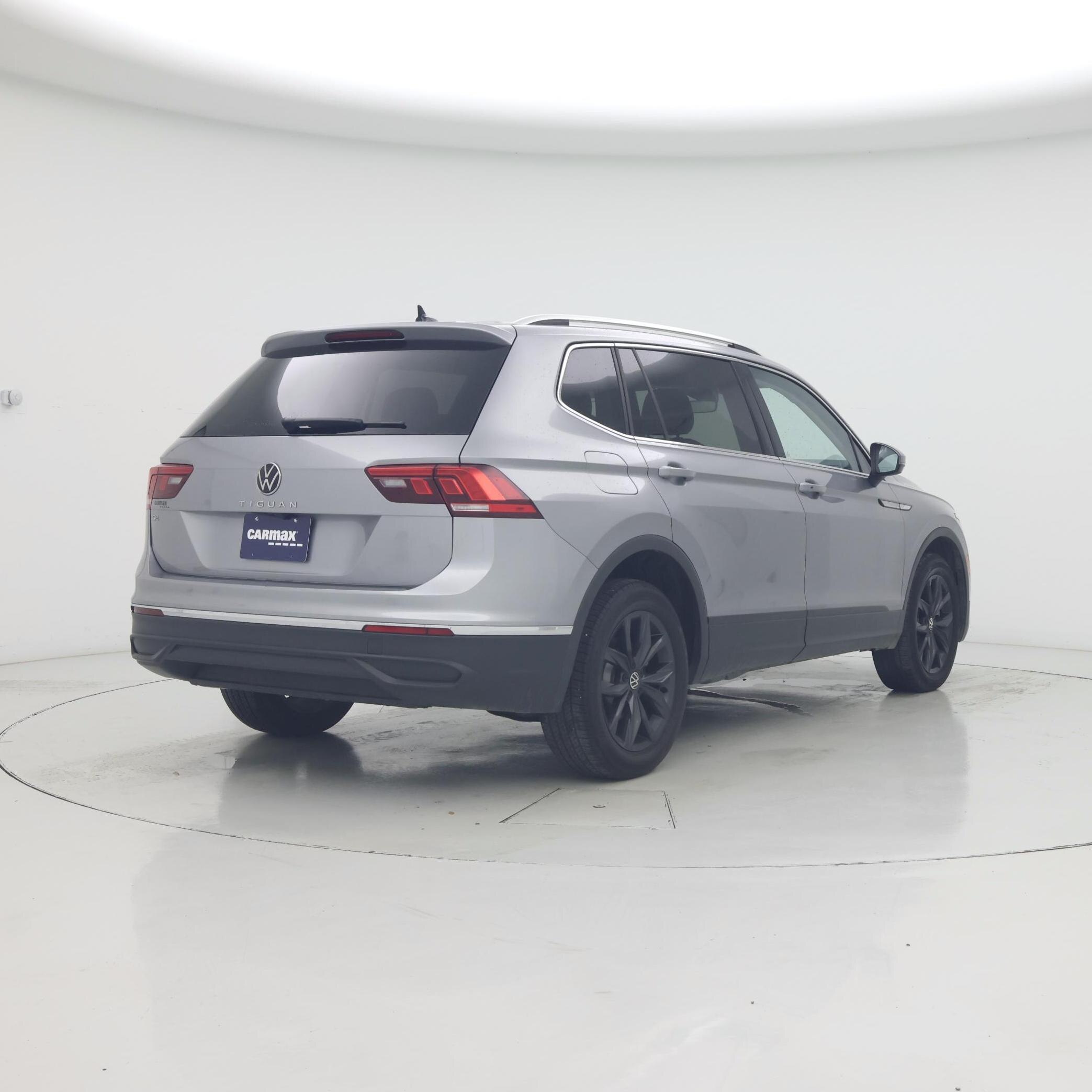 Thumbnail: 2024 Volkswagen Tiguan - 8