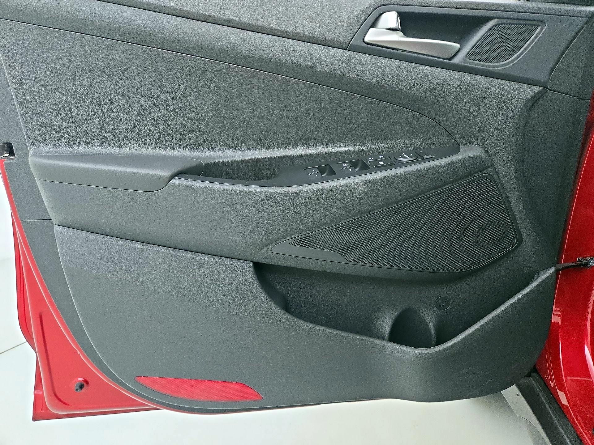 Thumbnail: 2021 Hyundai Tucson - 12