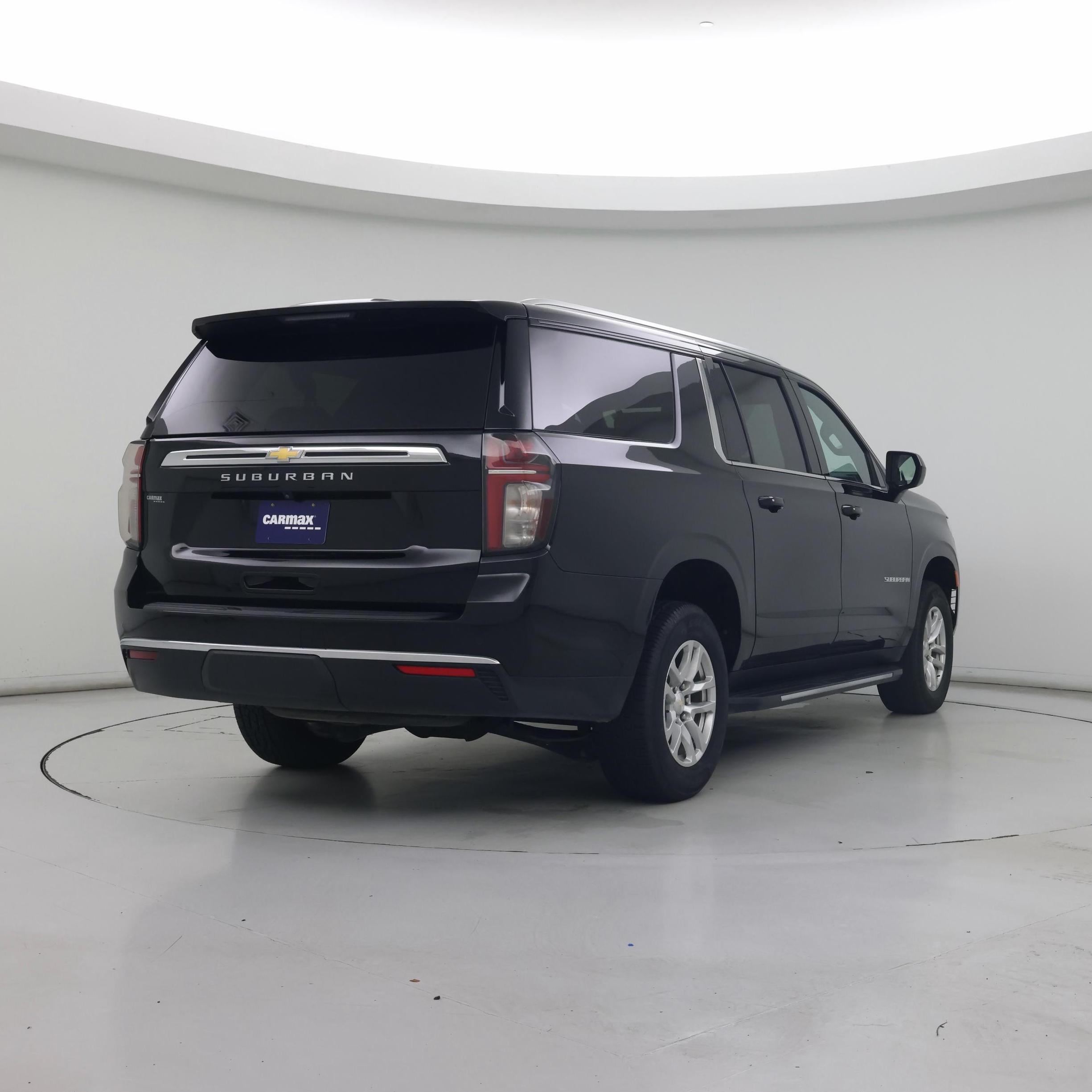 Thumbnail: 2023 Chevrolet Suburban - 8