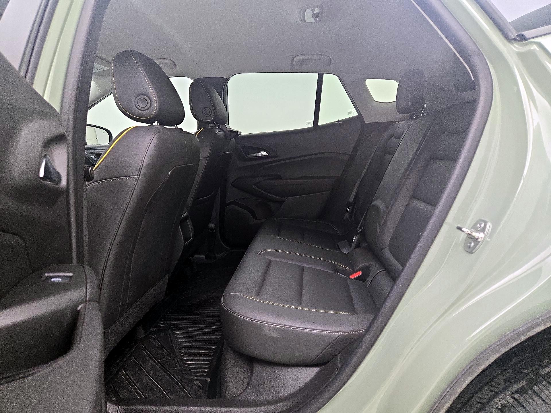 Thumbnail: 2025 Chevrolet Trax - 17