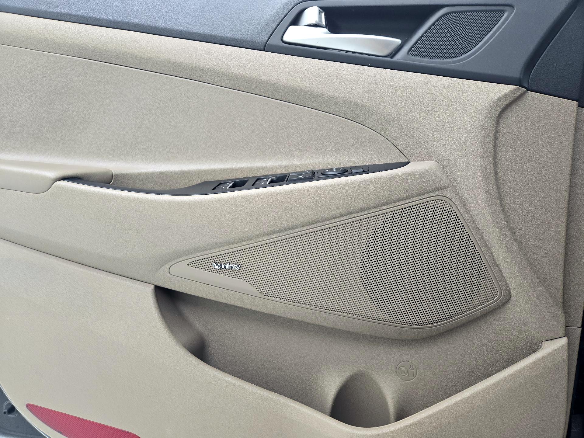 Thumbnail: 2021 Hyundai Tucson - 12