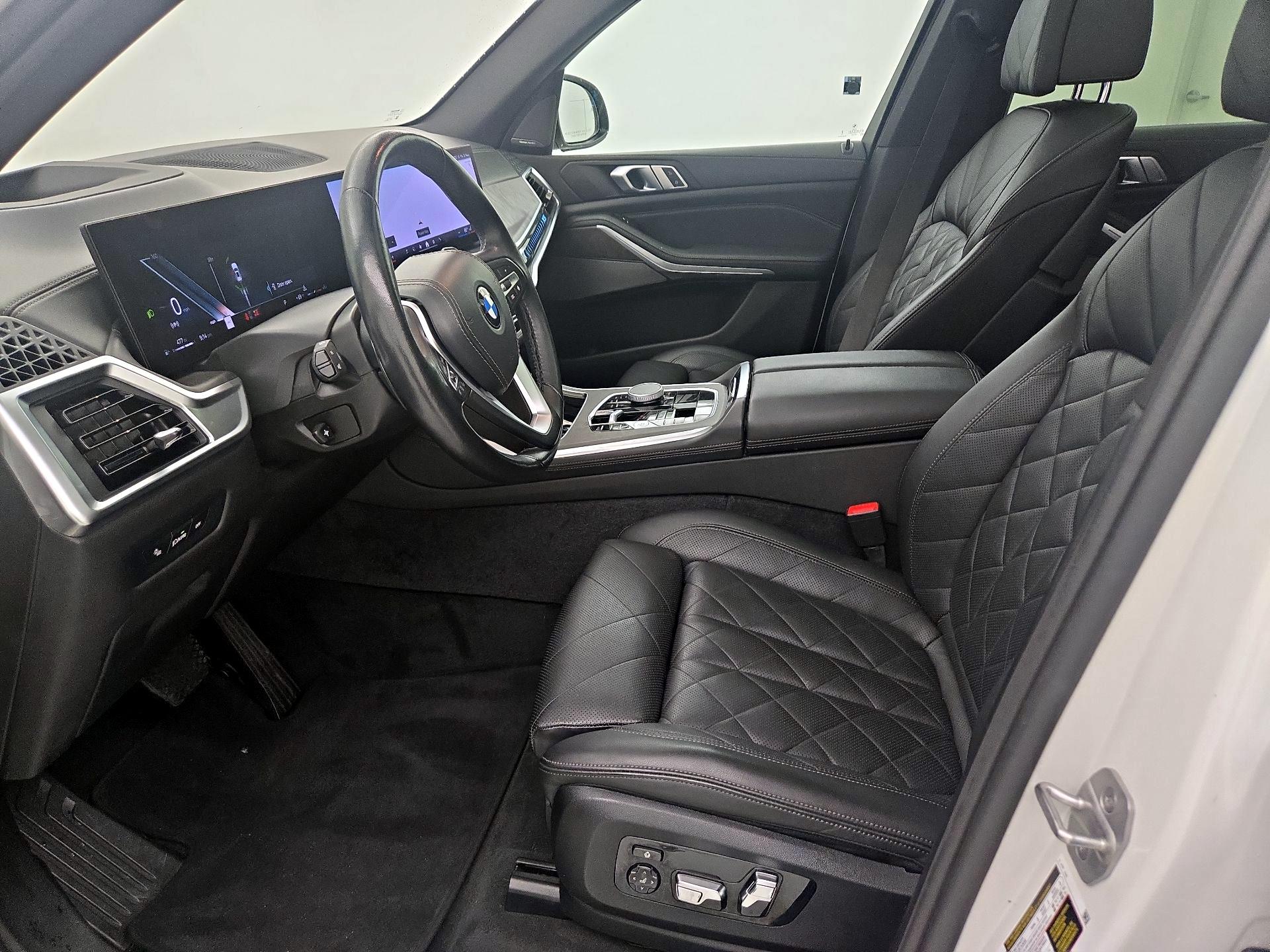 Thumbnail: 2024 BMW X5 - 11